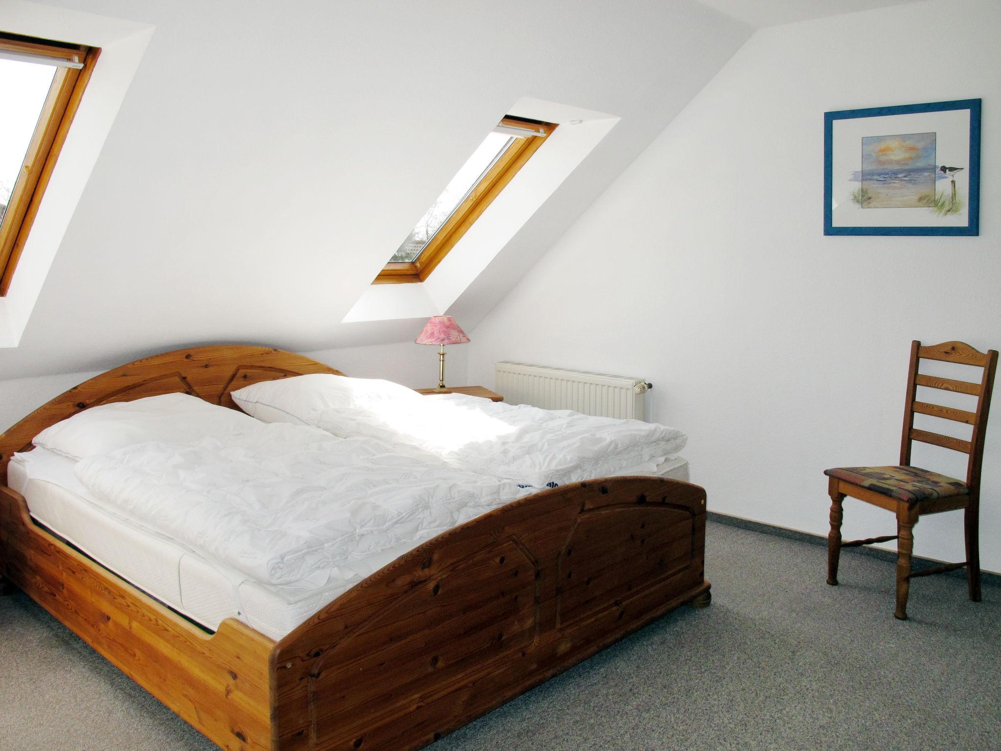 Foto 3 - Appartamento con 2 camere da letto a Butjadingen con vista mare