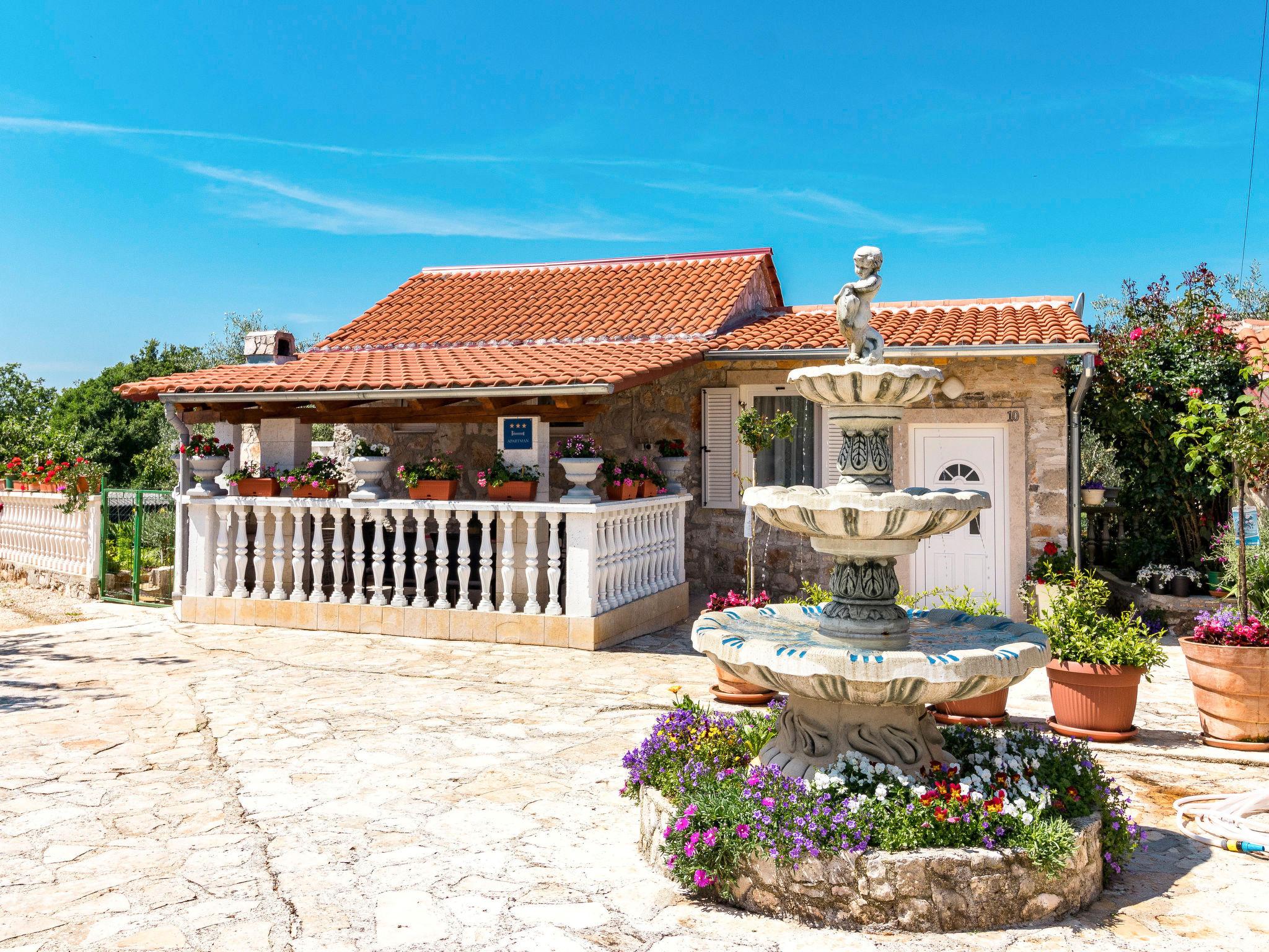 Photo 3 - Maison de 3 chambres à Sveti Lovreč avec piscine privée et vues à la mer