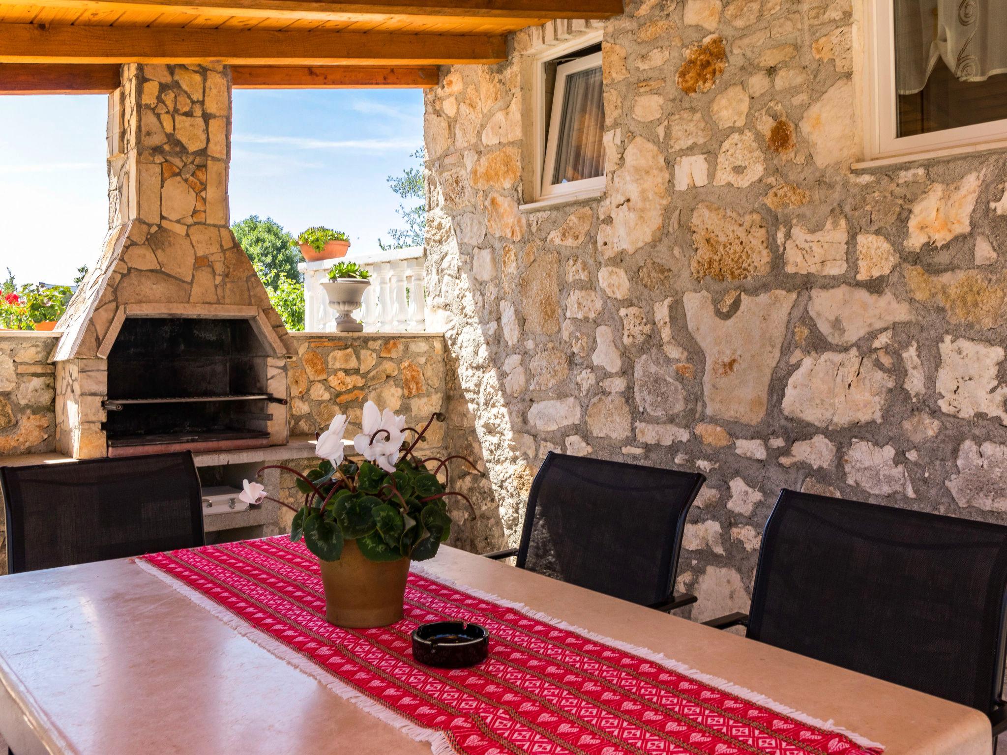 Photo 6 - 3 bedroom House in Sveti Lovreč with private pool and sea view