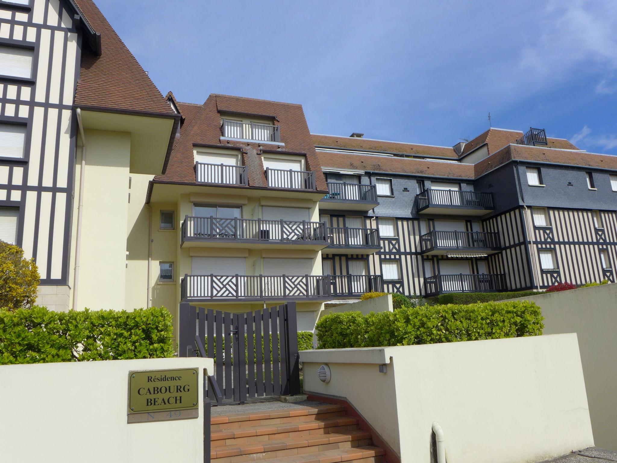 Photo 5 - Appartement de 1 chambre à Cabourg avec vues à la mer