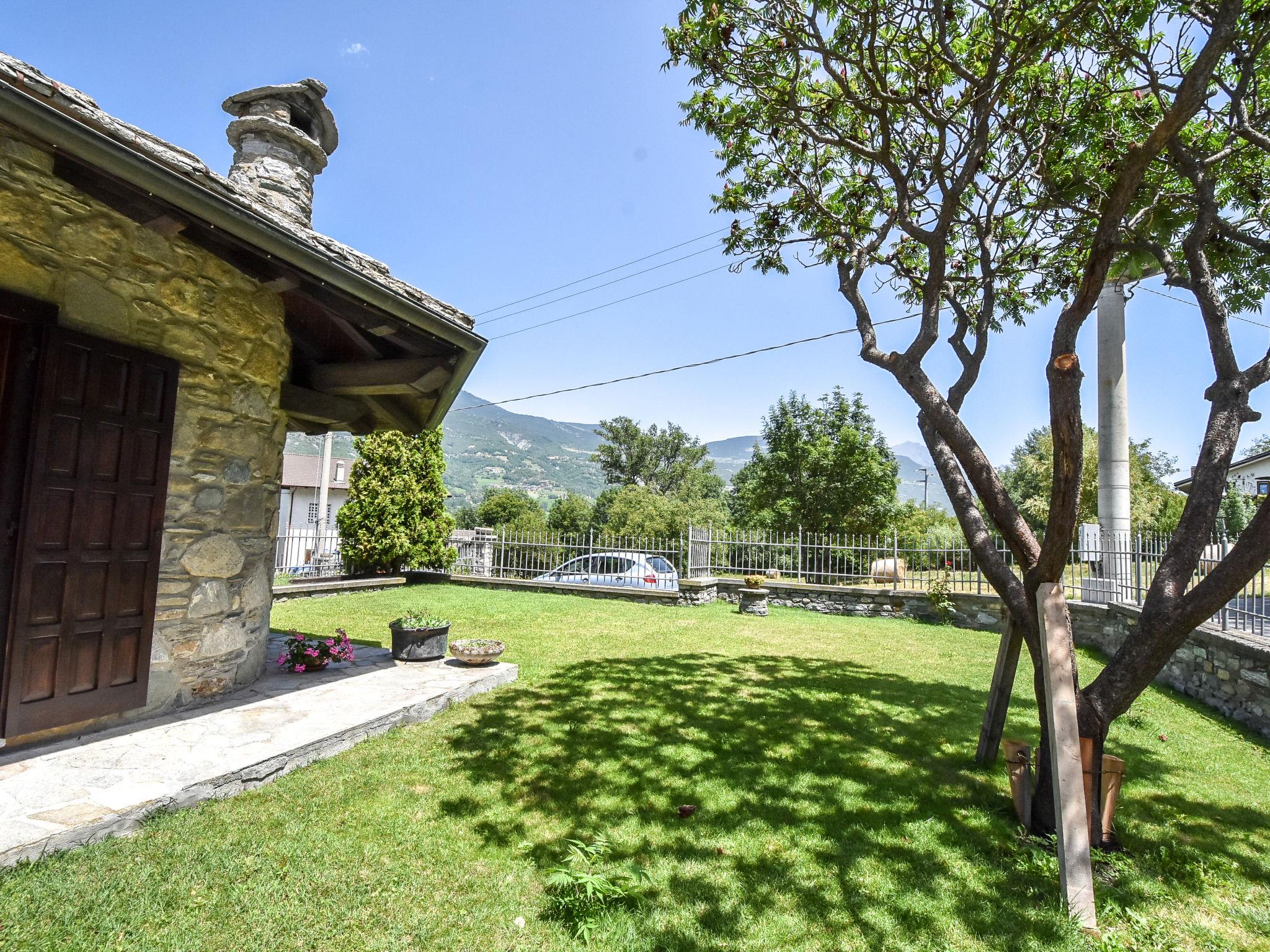 Photo 21 - Appartement de 2 chambres à Fénis avec piscine et vues sur la montagne