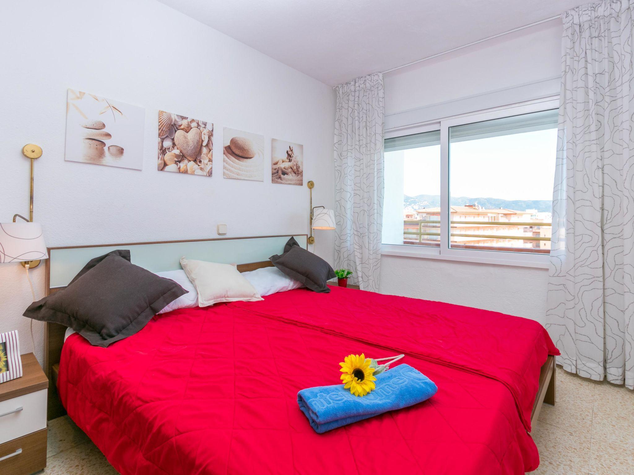 Foto 5 - Apartamento de 2 quartos em Roses com piscina e jardim