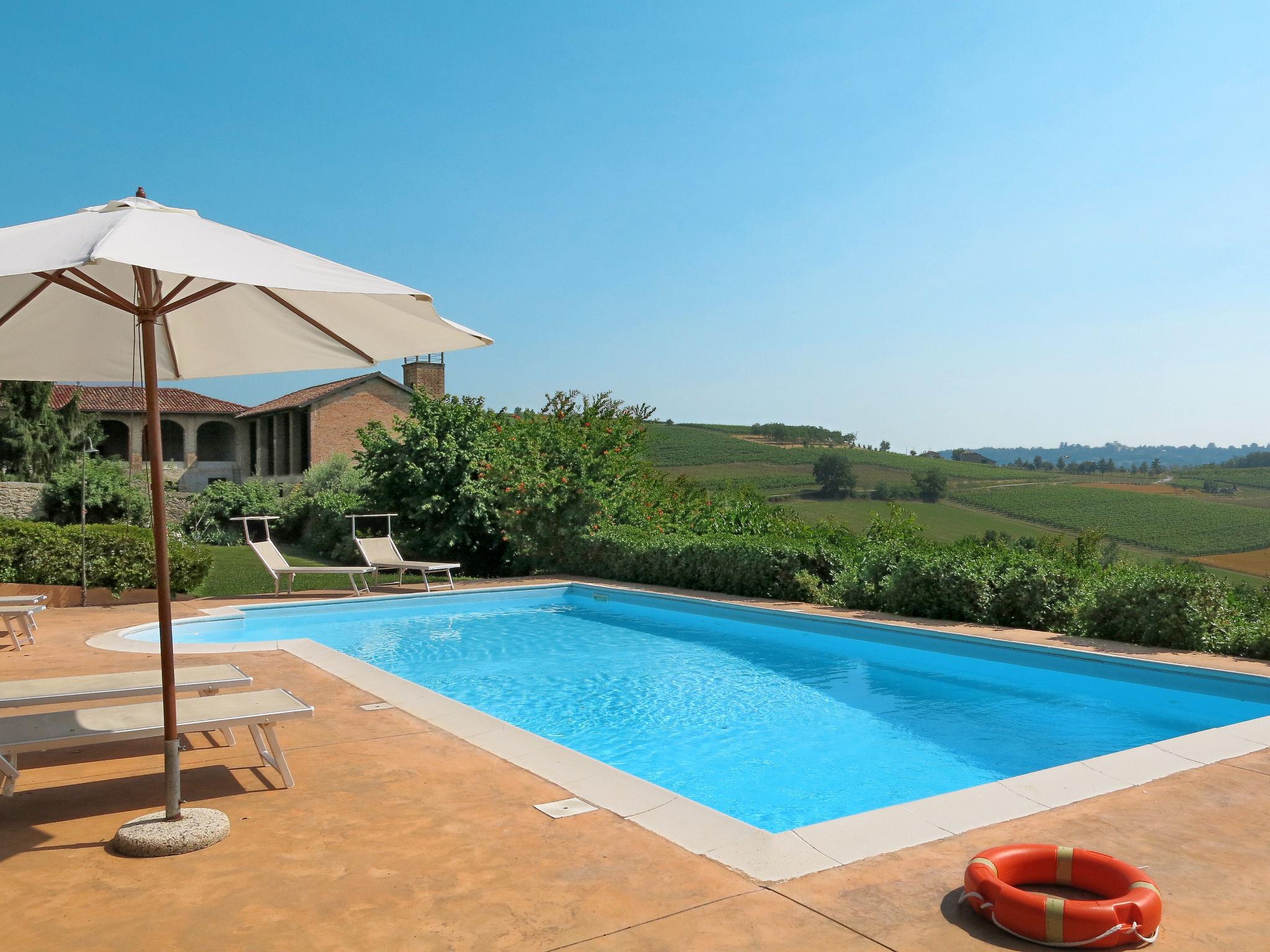 Foto 4 - Casa de 2 quartos em Alfiano Natta com piscina e jardim