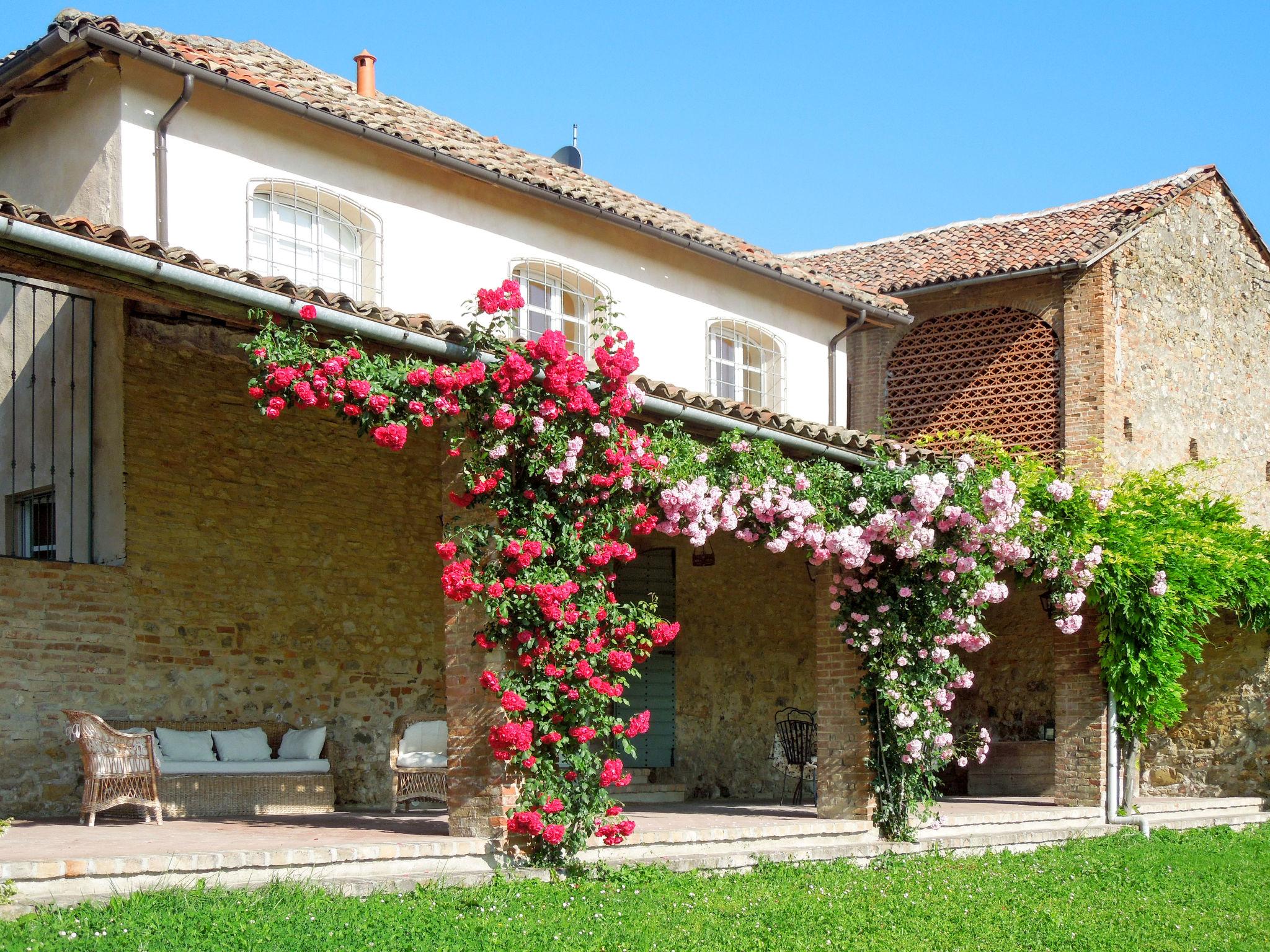 Foto 2 - Casa de 2 quartos em Alfiano Natta com piscina e jardim