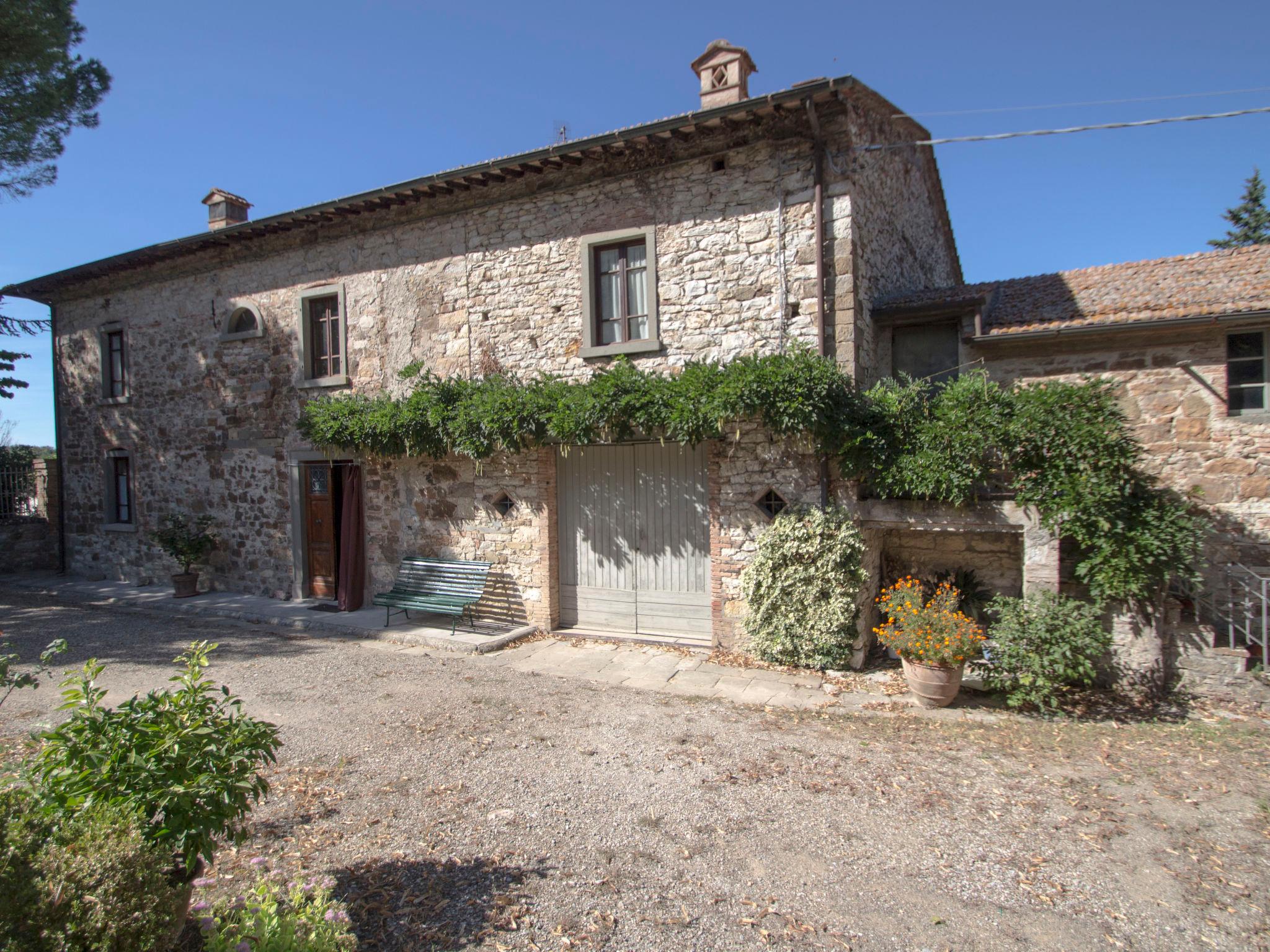 Foto 39 - Casa con 3 camere da letto a Radda in Chianti con giardino e terrazza