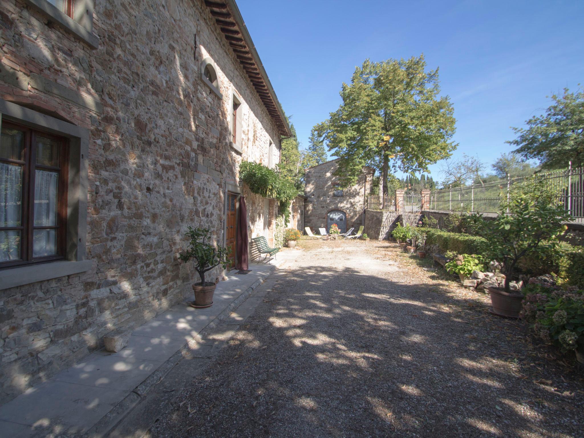 Foto 35 - Casa de 3 habitaciones en Radda in Chianti con jardín y terraza