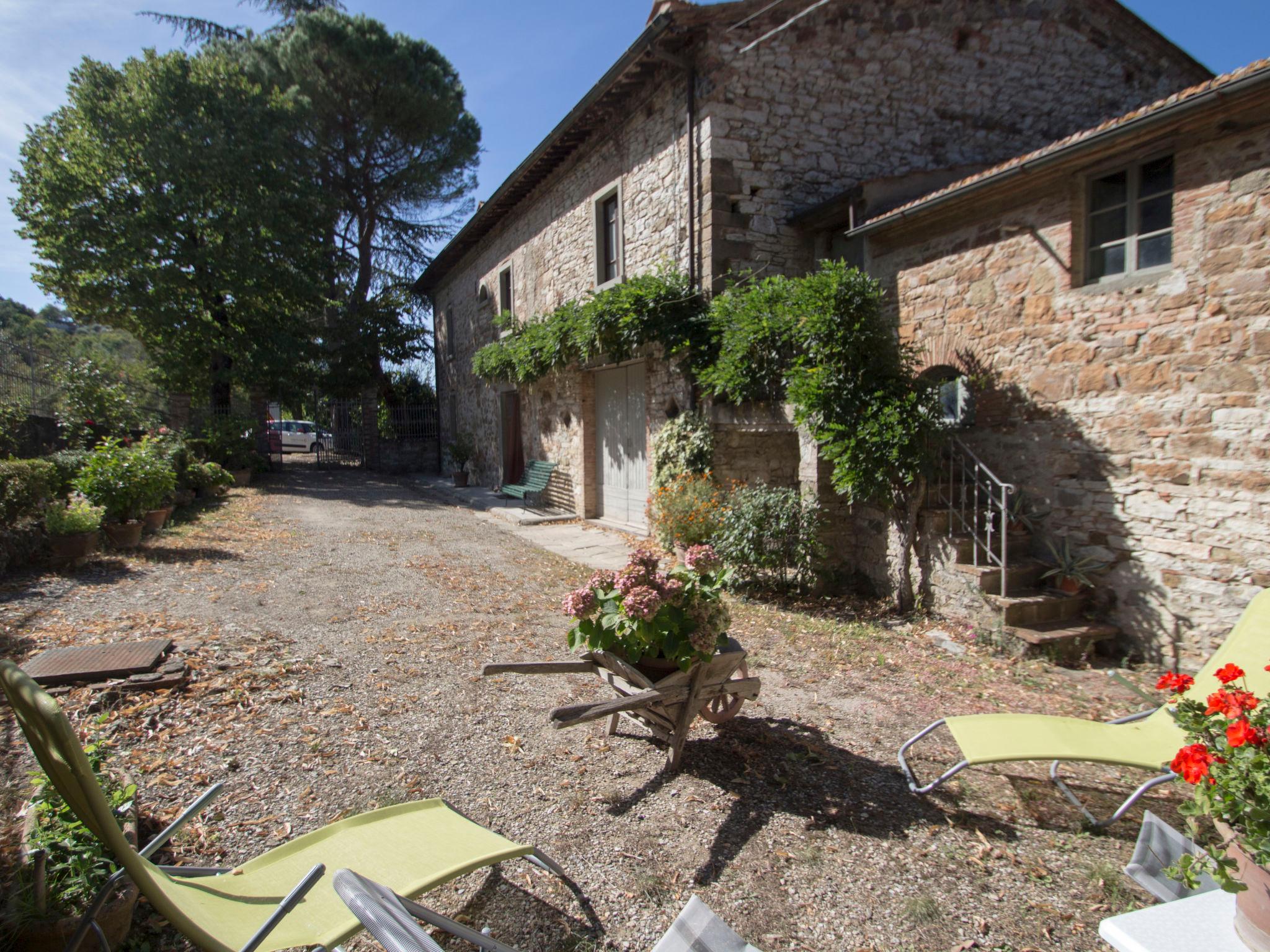 Foto 3 - Casa de 3 habitaciones en Radda in Chianti con jardín y terraza