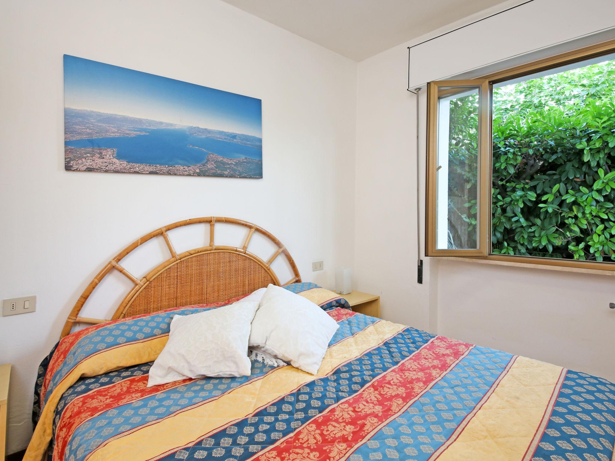 Foto 6 - Appartamento con 2 camere da letto a Manerba del Garda con piscina e vista sulle montagne