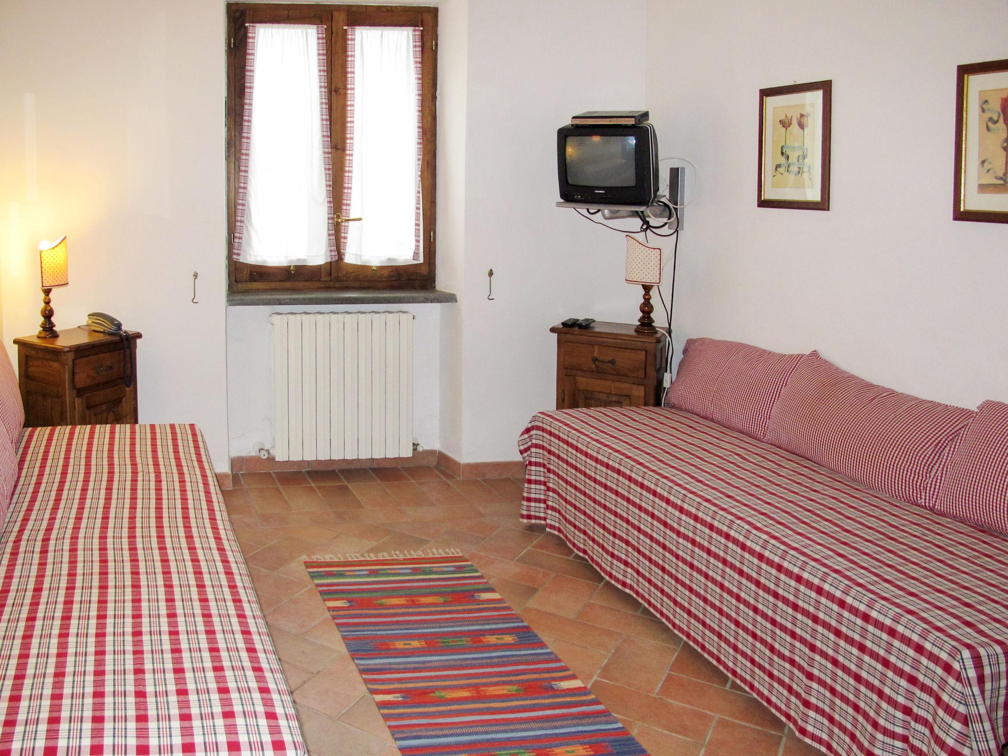 Photo 8 - Maison de 1 chambre à Orvieto avec piscine et jardin