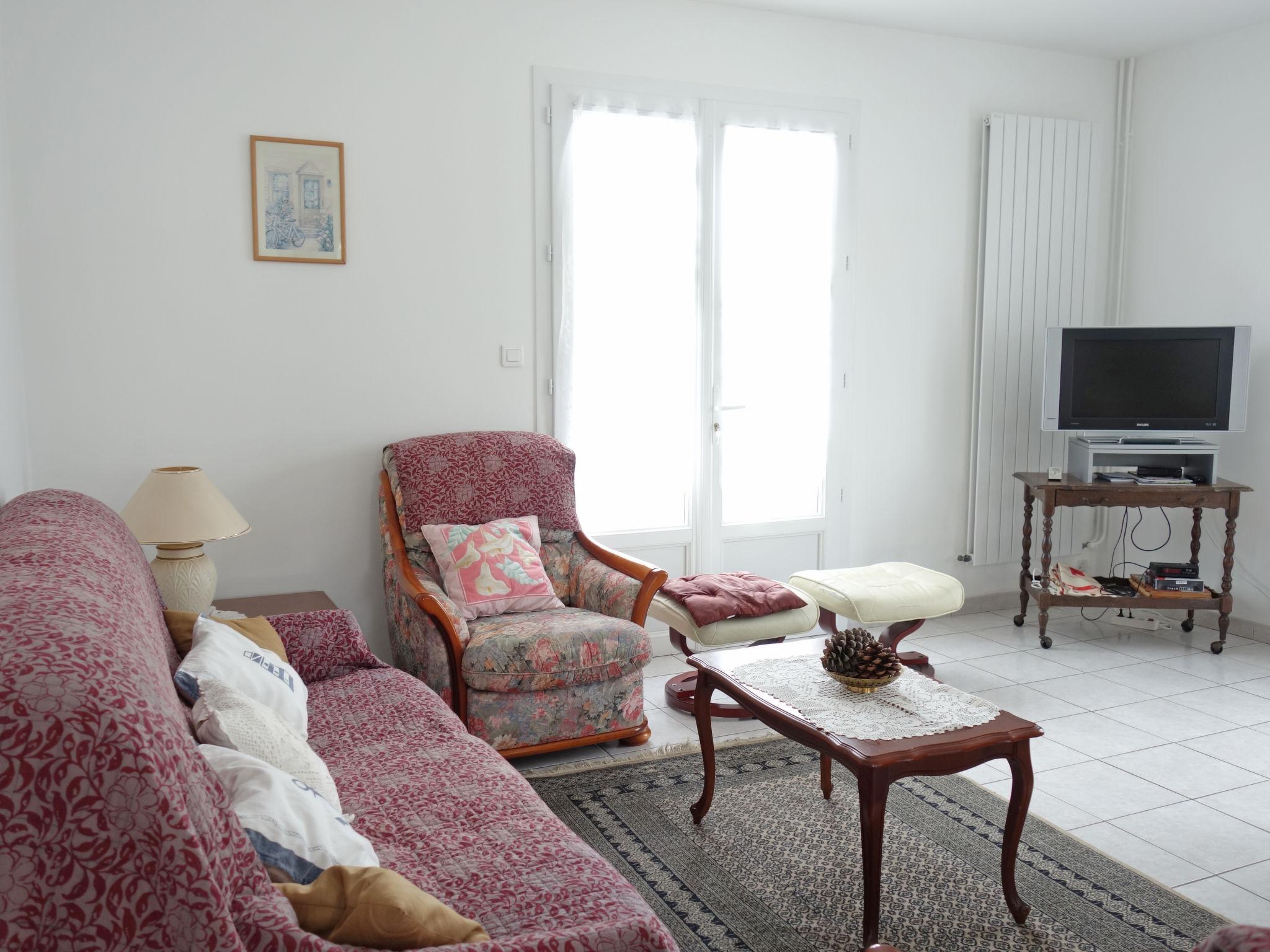 Foto 7 - Casa con 3 camere da letto a Vaux-sur-Mer con giardino e vista mare