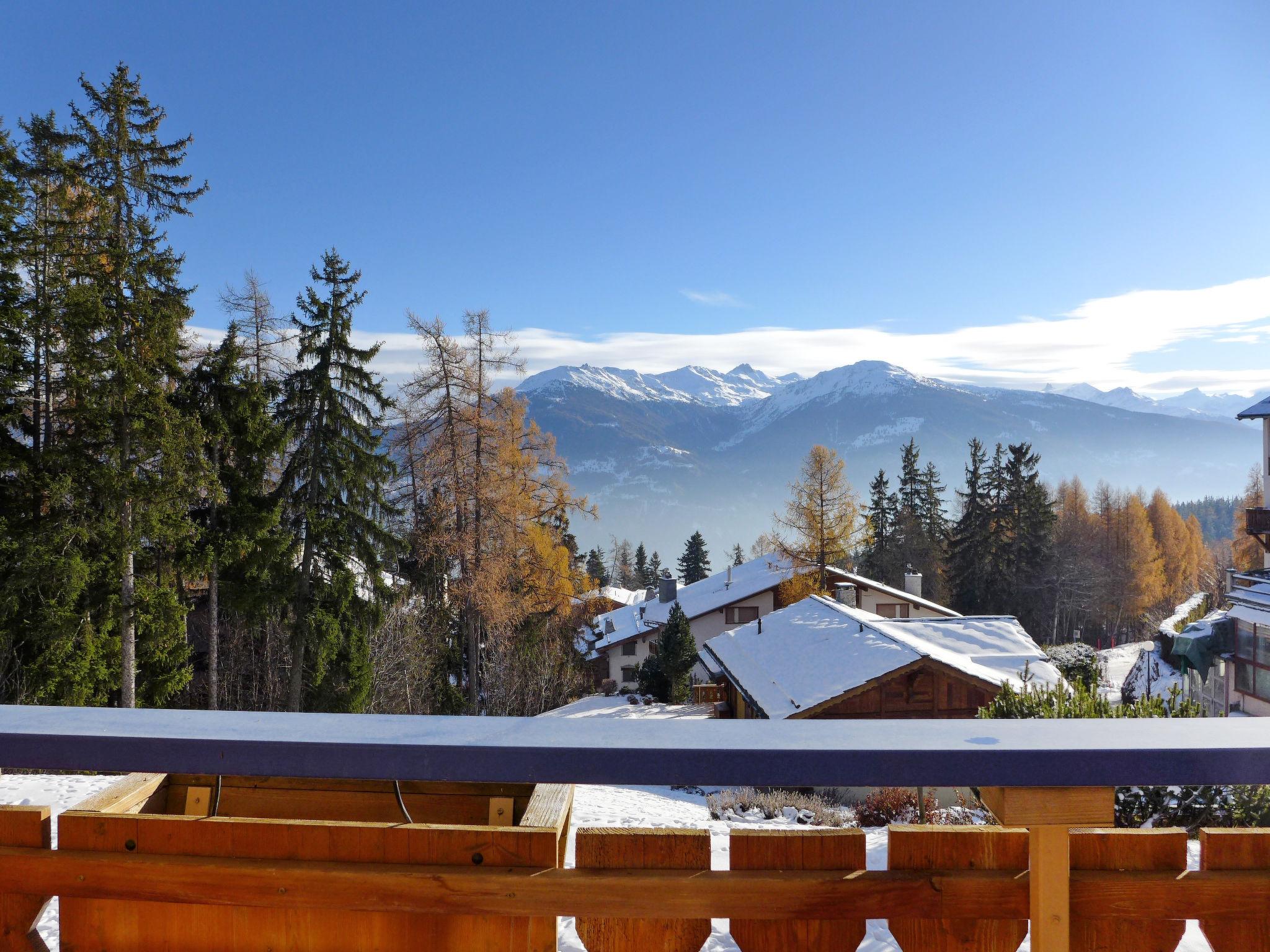 Foto 21 - Apartment mit 1 Schlafzimmer in Crans-Montana mit terrasse und blick auf die berge