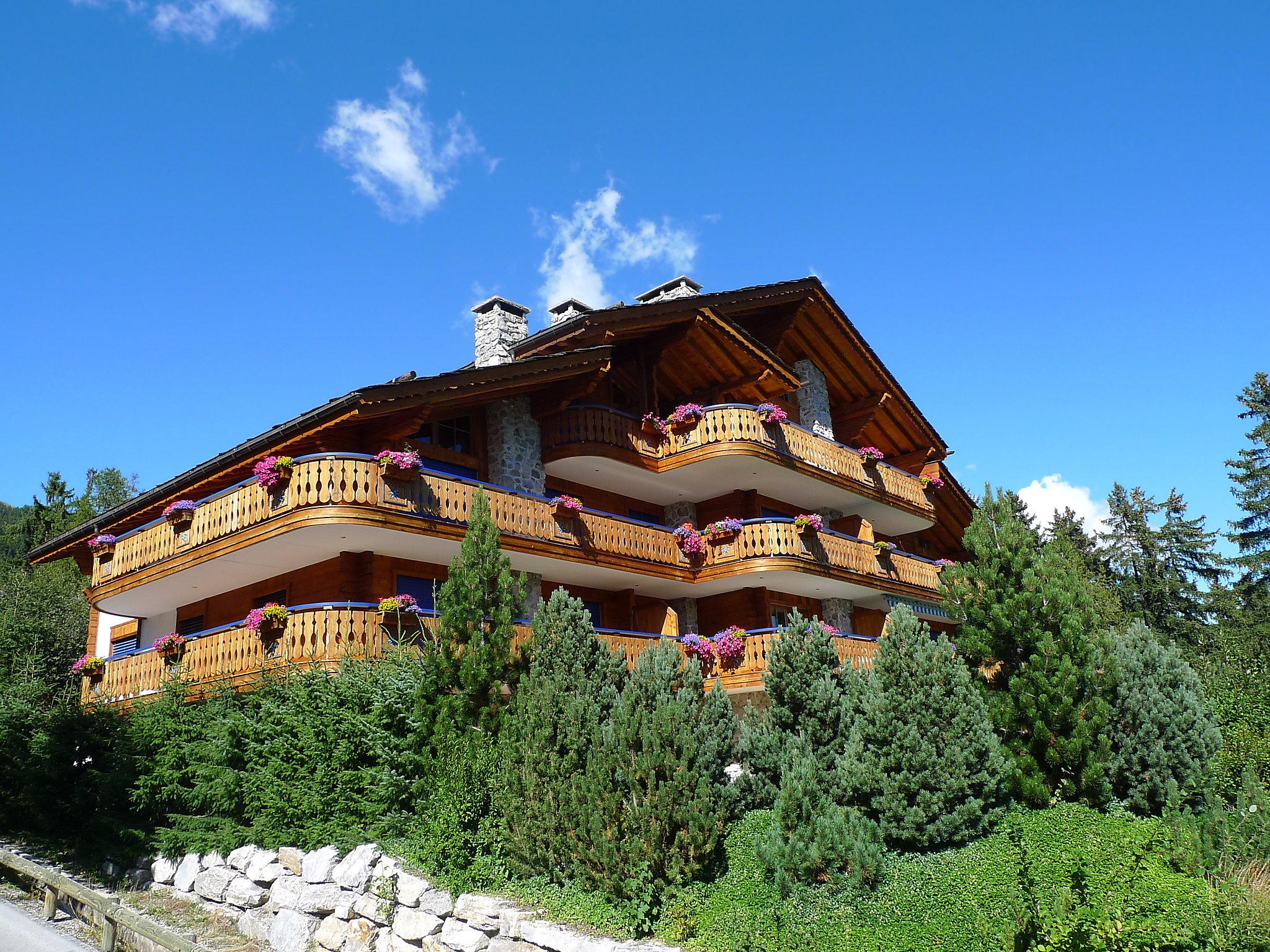 Foto 22 - Apartamento de 1 habitación en Crans-Montana con terraza y vistas a la montaña