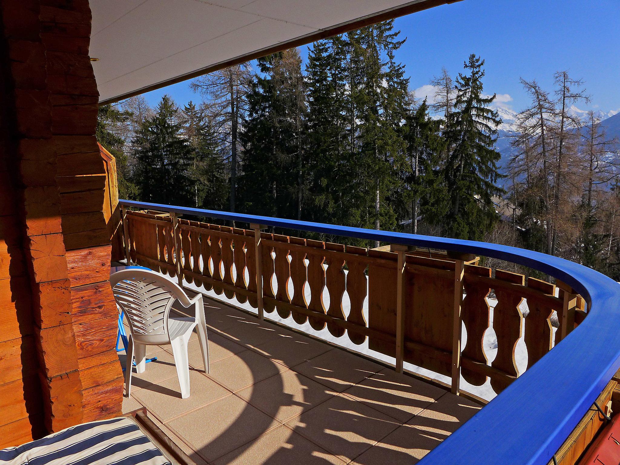 Foto 18 - Apartment mit 1 Schlafzimmer in Crans-Montana mit terrasse und blick auf die berge