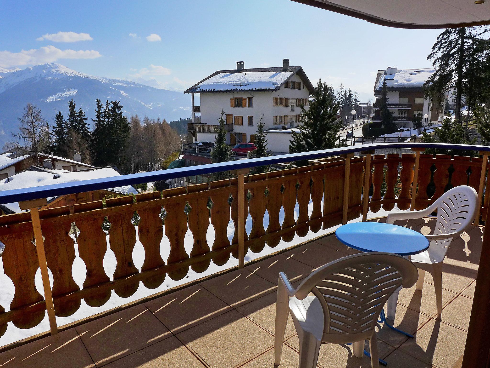 Foto 20 - Apartment mit 1 Schlafzimmer in Crans-Montana mit terrasse und blick auf die berge