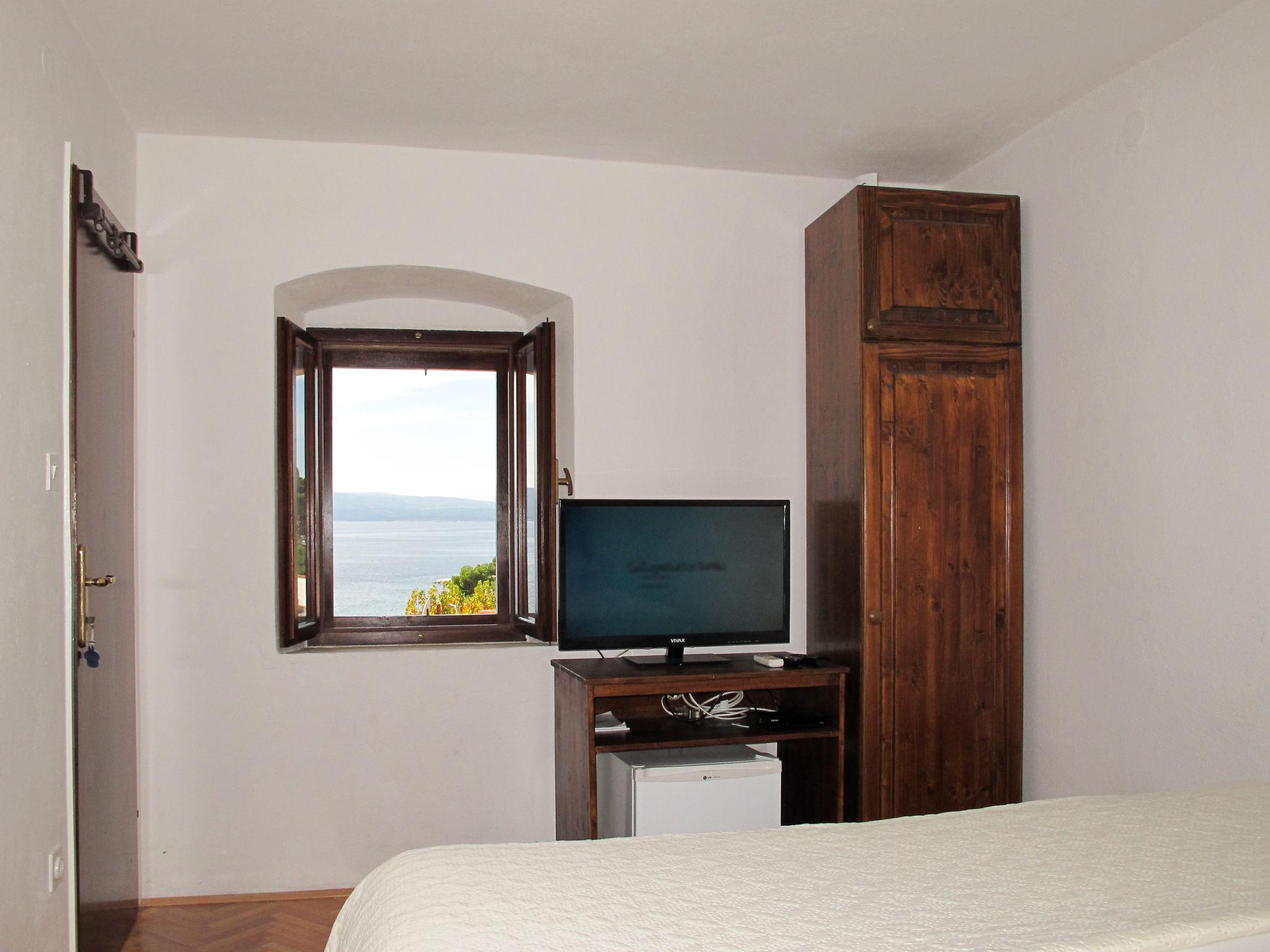 Photo 18 - Maison de 6 chambres à Brela avec terrasse et vues à la mer