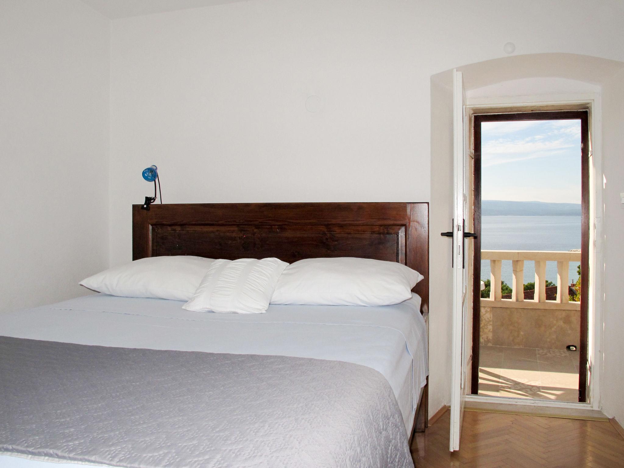 Foto 11 - Casa de 6 quartos em Brela com terraço e vistas do mar