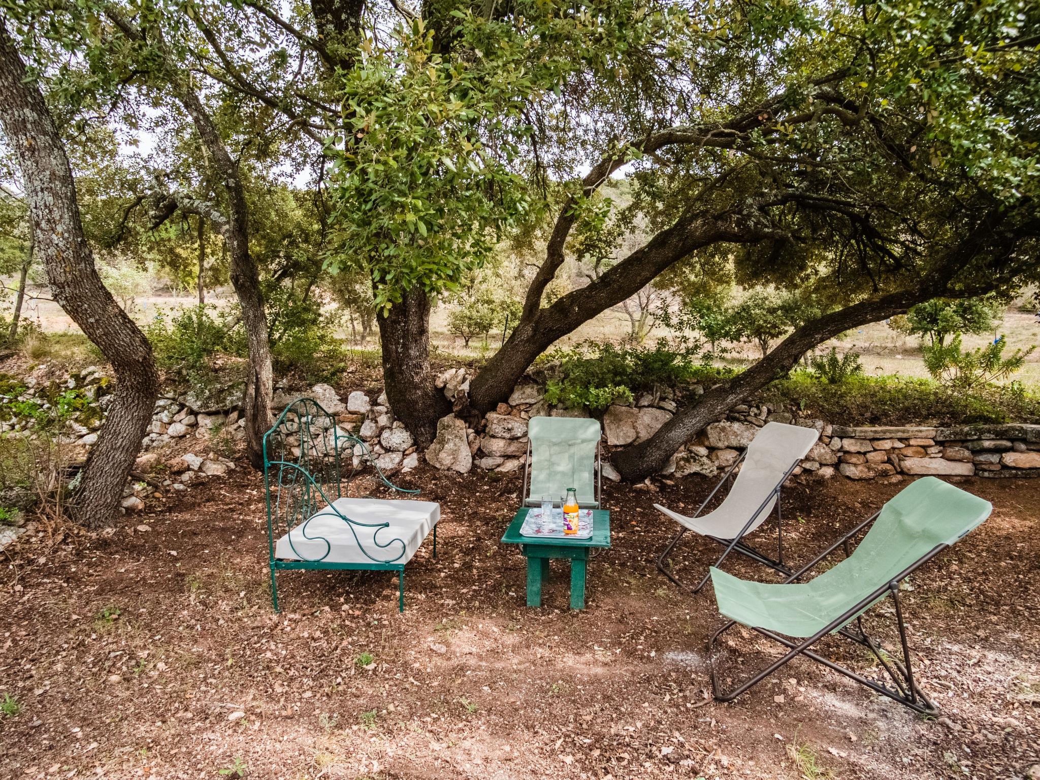 Foto 10 - Haus mit 1 Schlafzimmer in Saint-Saturnin-lès-Apt mit terrasse