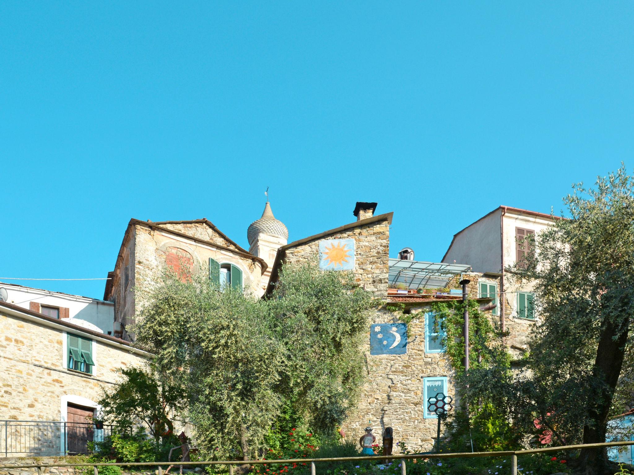 Photo 19 - Maison de 2 chambres à Pietrabruna avec piscine privée et jardin