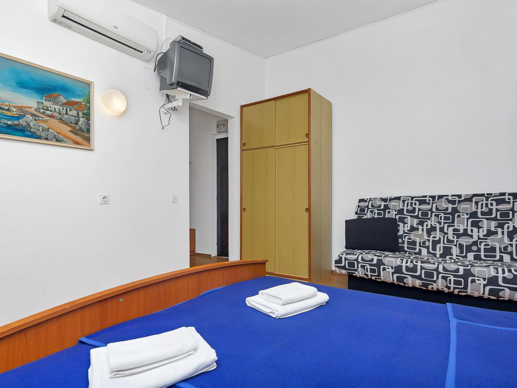 Foto 6 - Apartamento em Jelsa com terraço