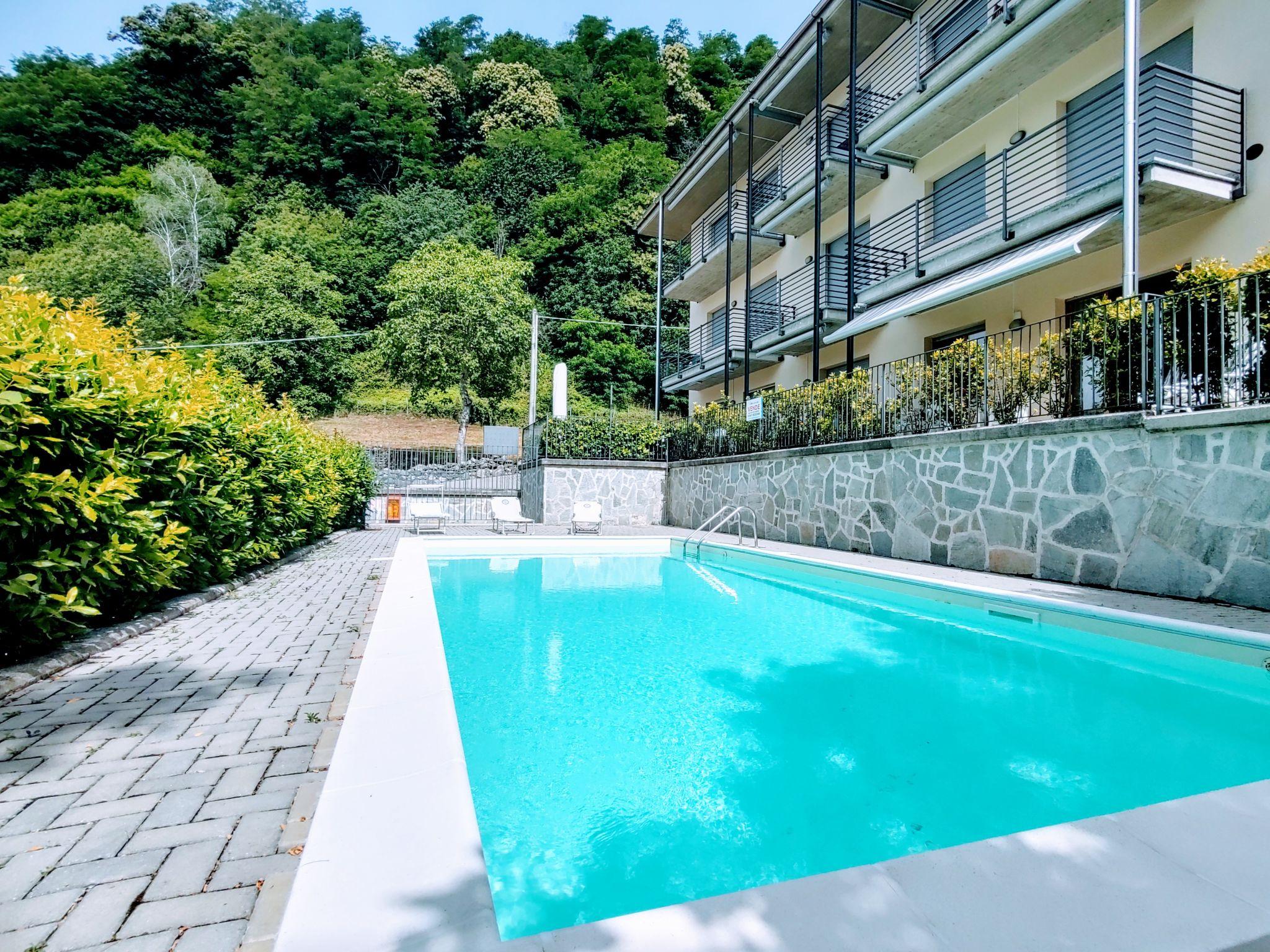 Photo 1 - Appartement de 1 chambre à Trezzone avec piscine et vues sur la montagne