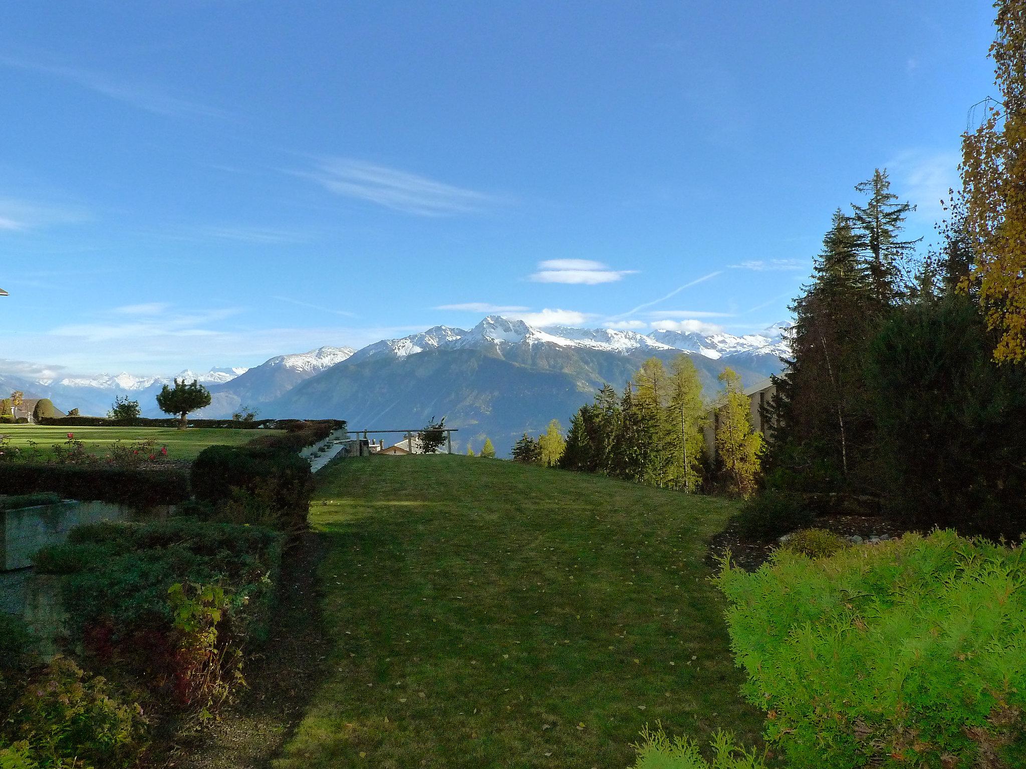 Foto 1 - Apartamento en Crans-Montana con piscina y terraza