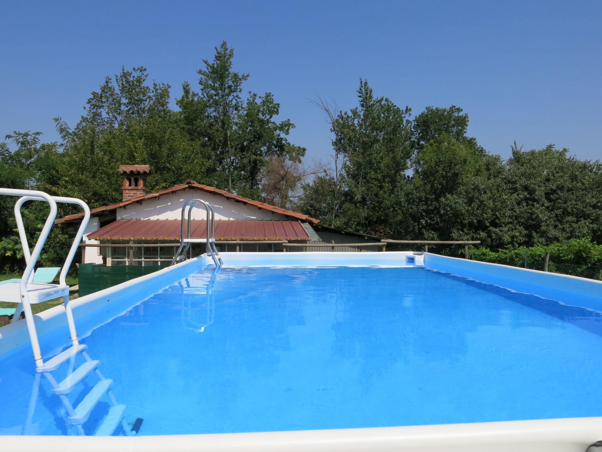 Foto 26 - Haus mit 3 Schlafzimmern in San Damiano d'Asti mit schwimmbad und garten