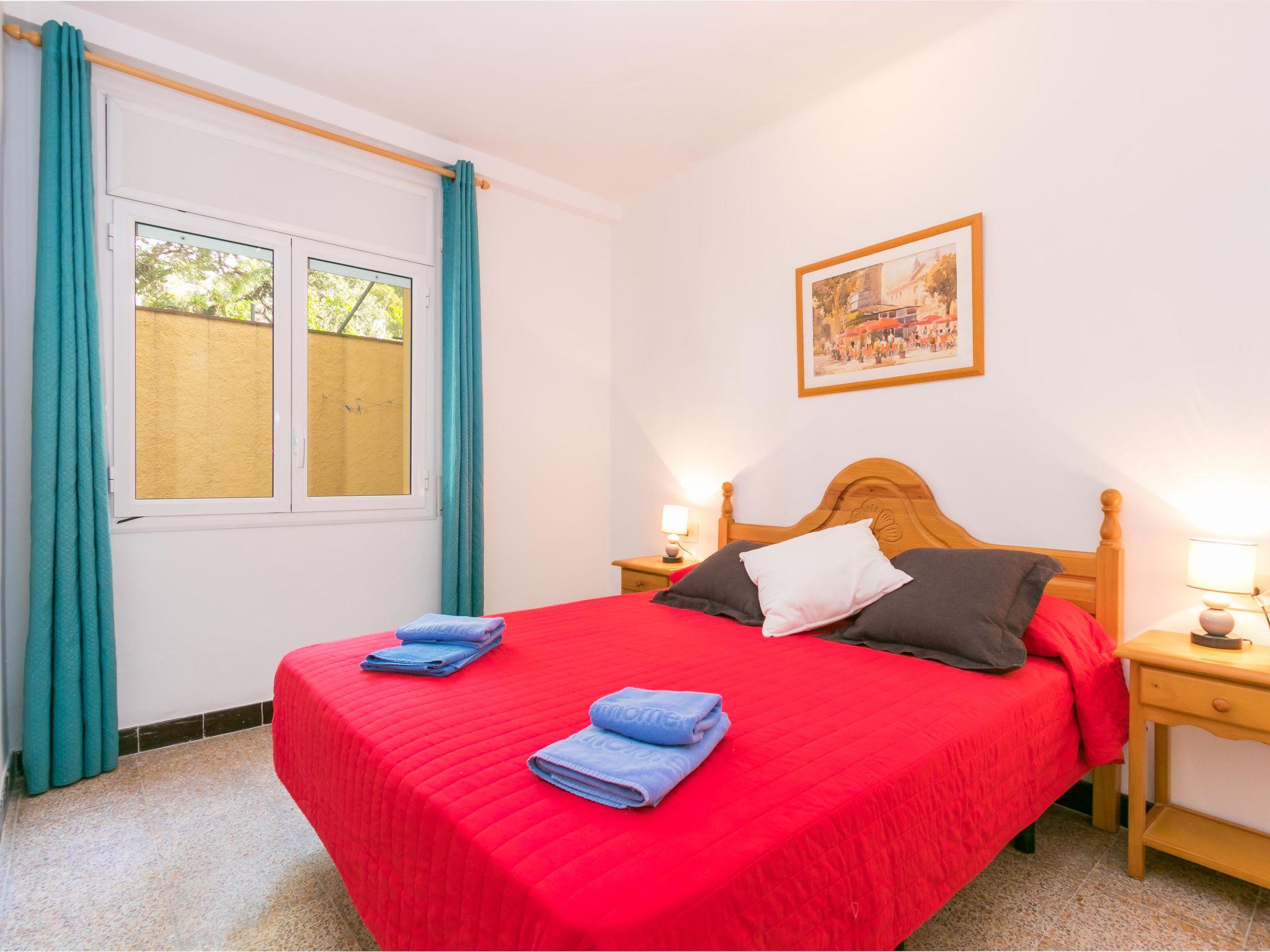 Foto 11 - Appartamento con 3 camere da letto a Roses con piscina e vista mare