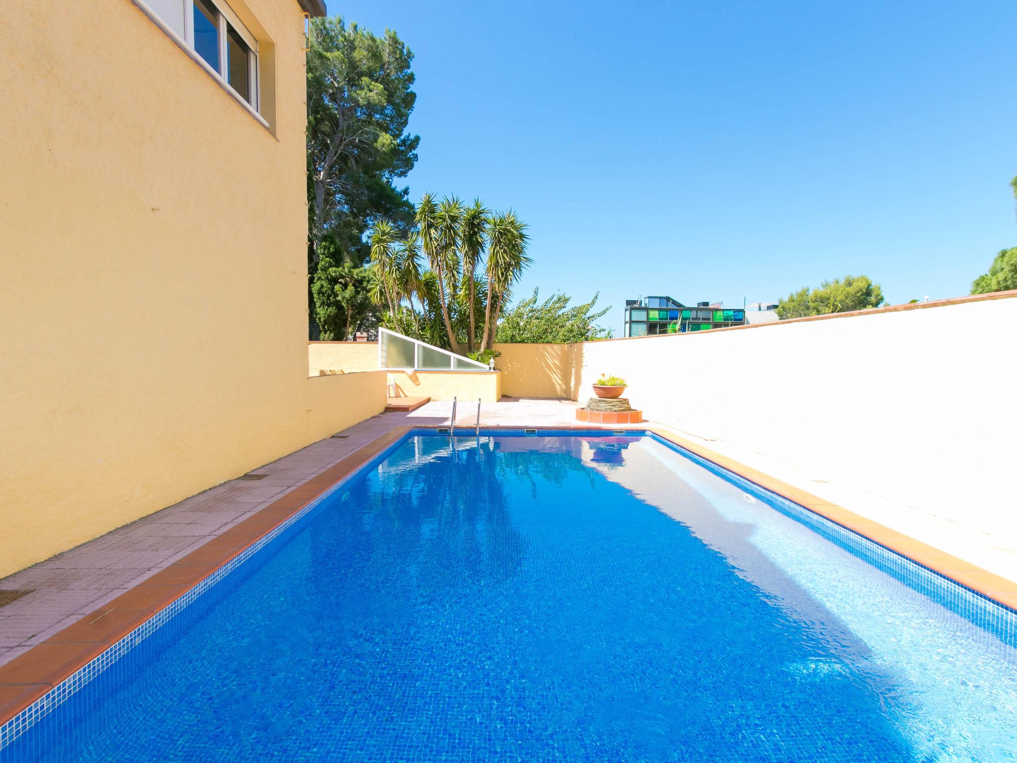 Photo 14 - 2 bedroom Apartment in Roses with swimming pool and terrace