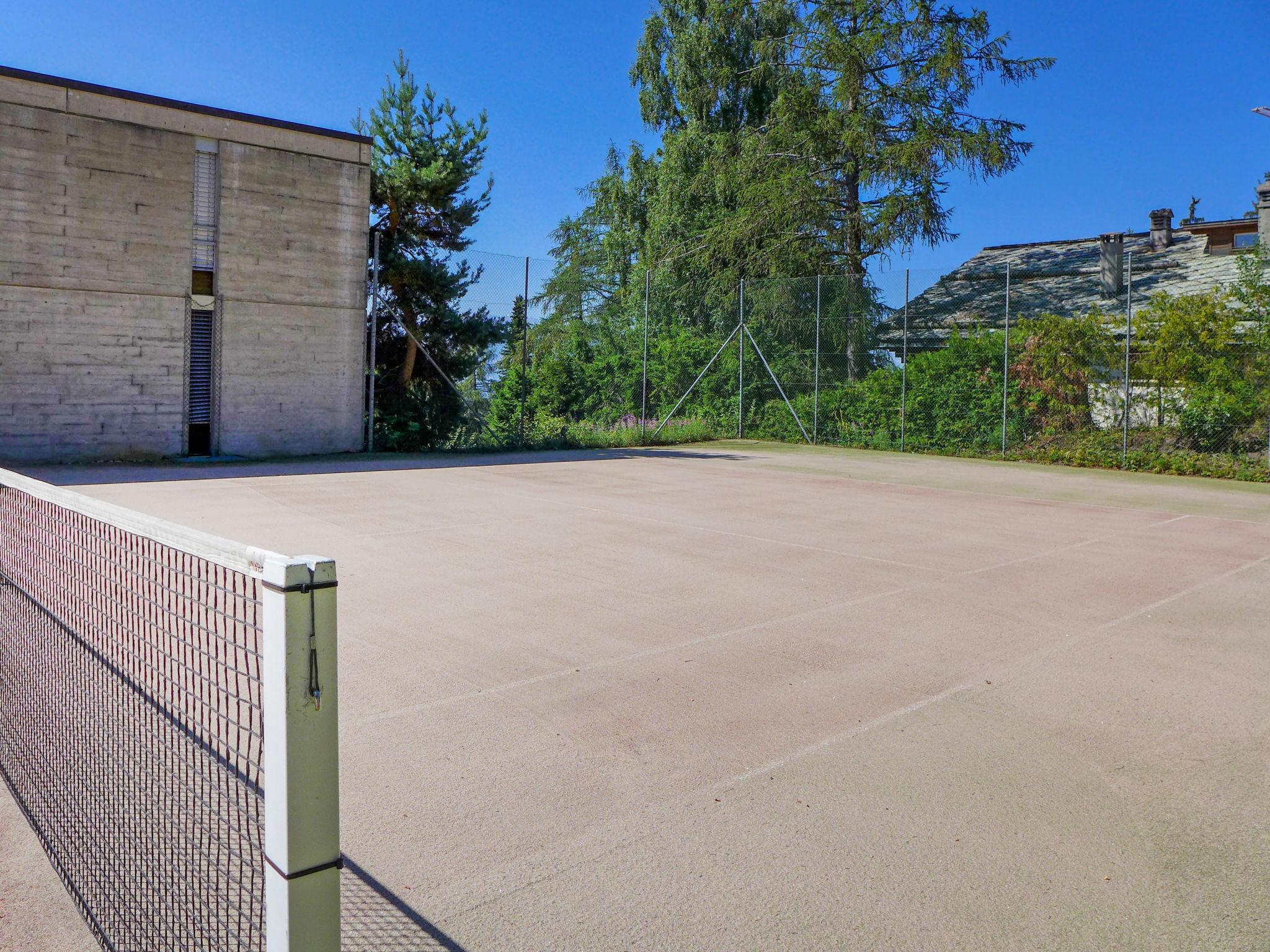 Photo 20 - Appartement en Crans-Montana avec piscine et sauna