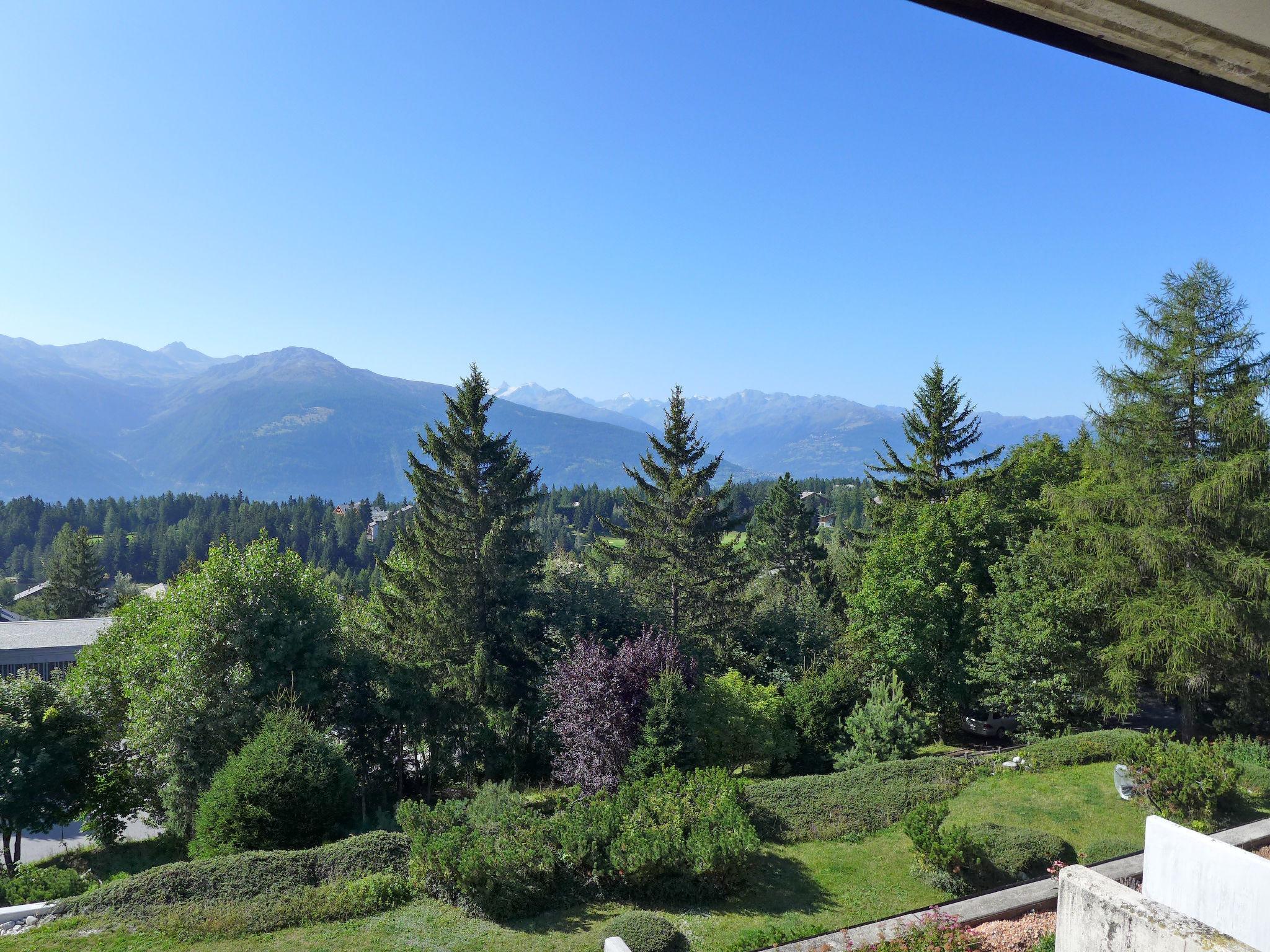 Foto 20 - Apartamento em Crans-Montana com piscina e terraço