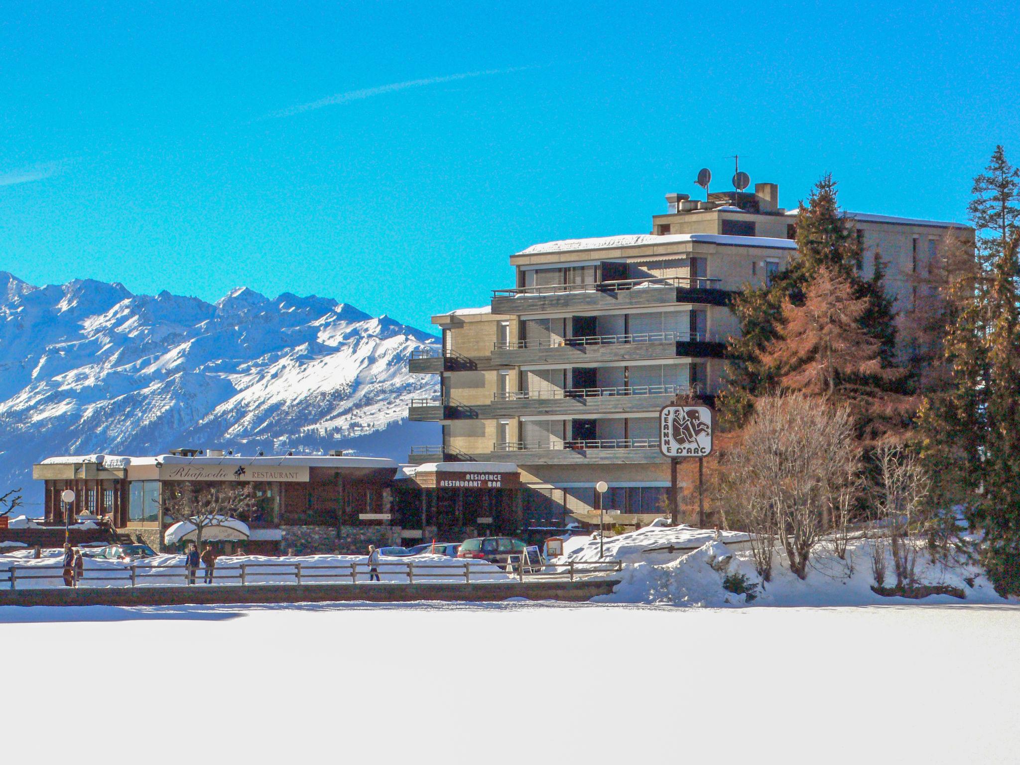 Foto 39 - Apartamento em Crans-Montana com piscina e sauna