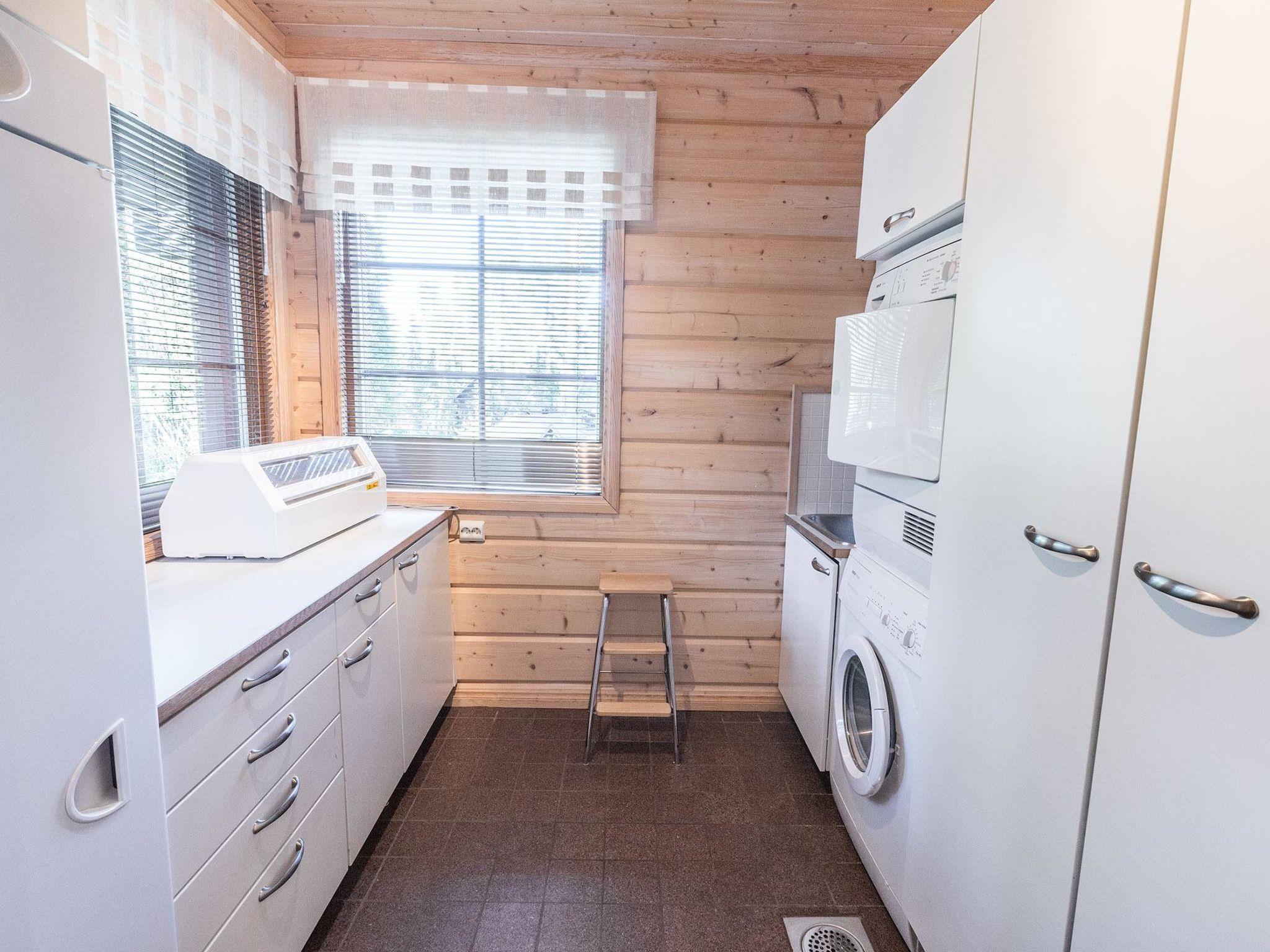 Foto 31 - Haus mit 4 Schlafzimmern in Kolari mit sauna und blick auf die berge