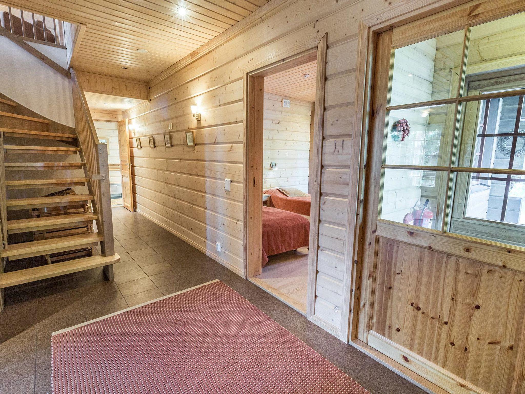 Foto 16 - Casa de 4 habitaciones en Kolari con sauna y vistas a la montaña