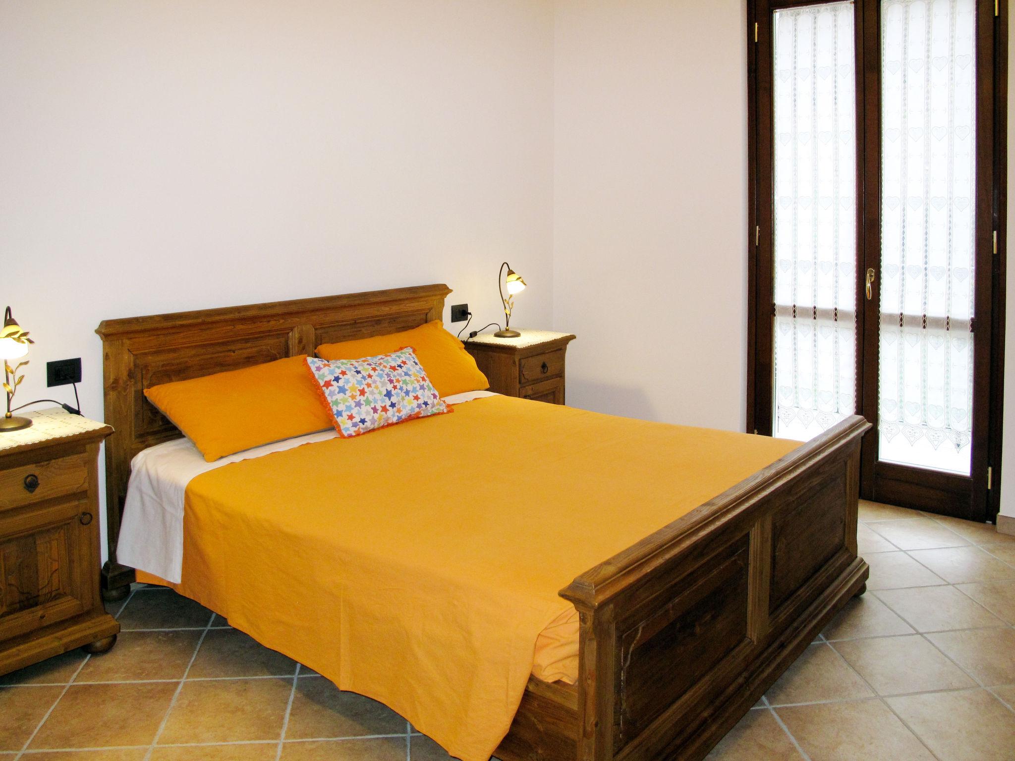 Foto 5 - Appartamento con 3 camere da letto a Savona con giardino