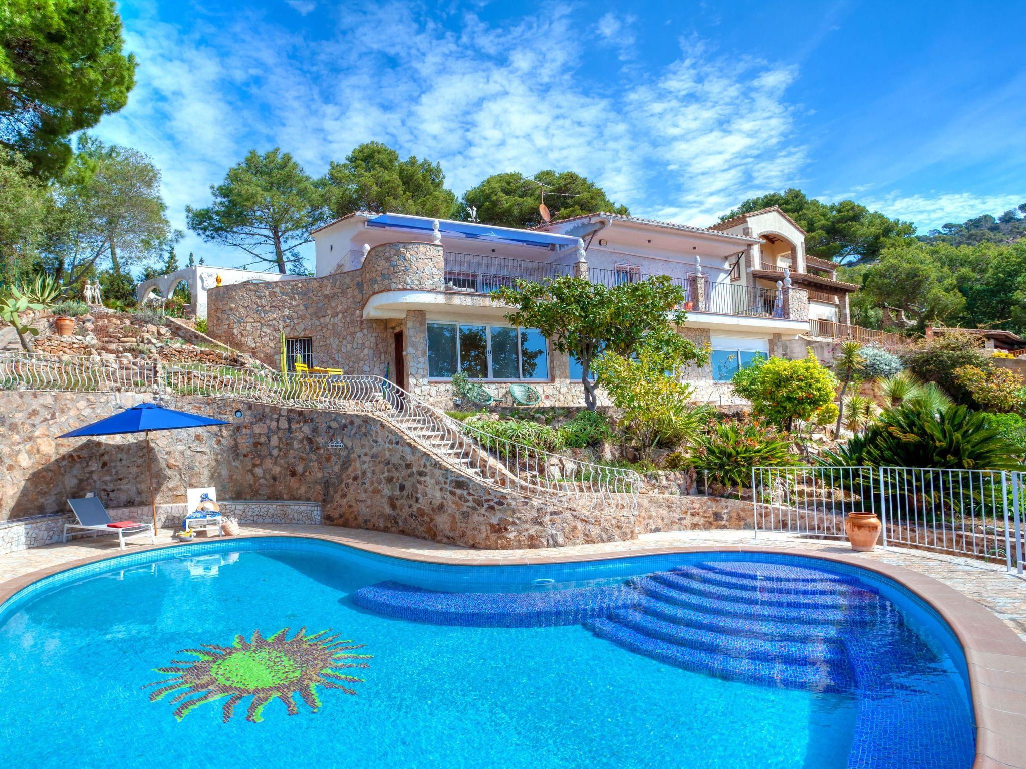 Photo 3 - Maison de 2 chambres à Tossa de Mar avec piscine privée et vues à la mer