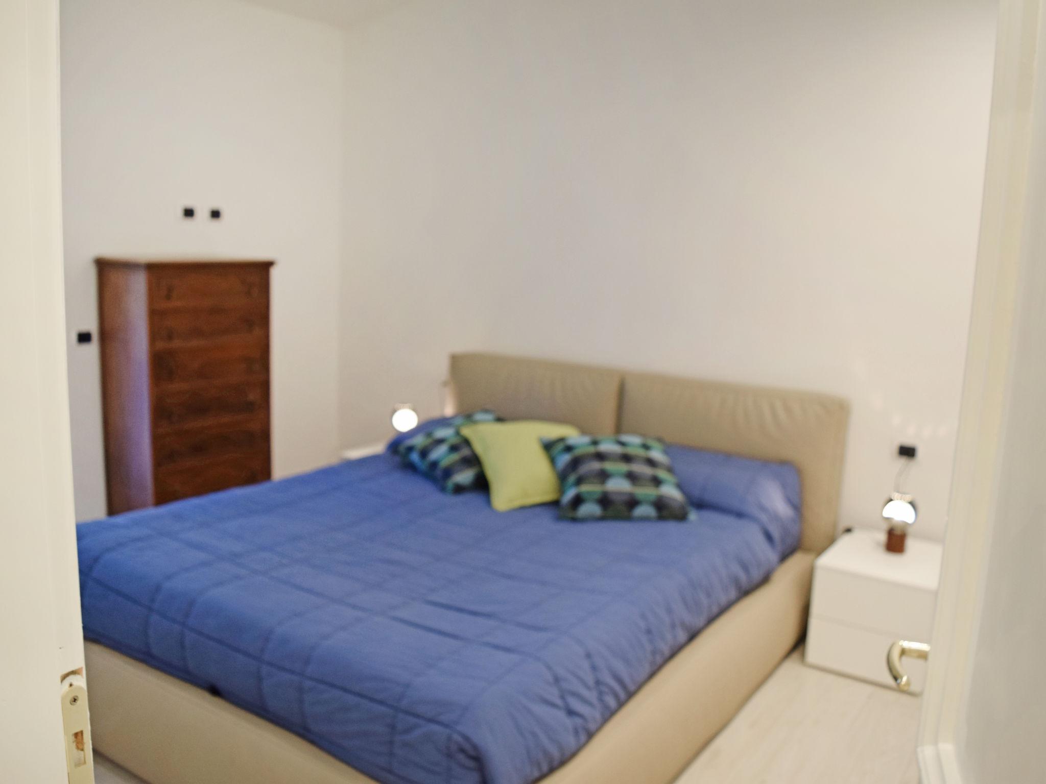 Foto 8 - Casa con 2 camere da letto a Porto Valtravaglia con piscina e vista sulle montagne