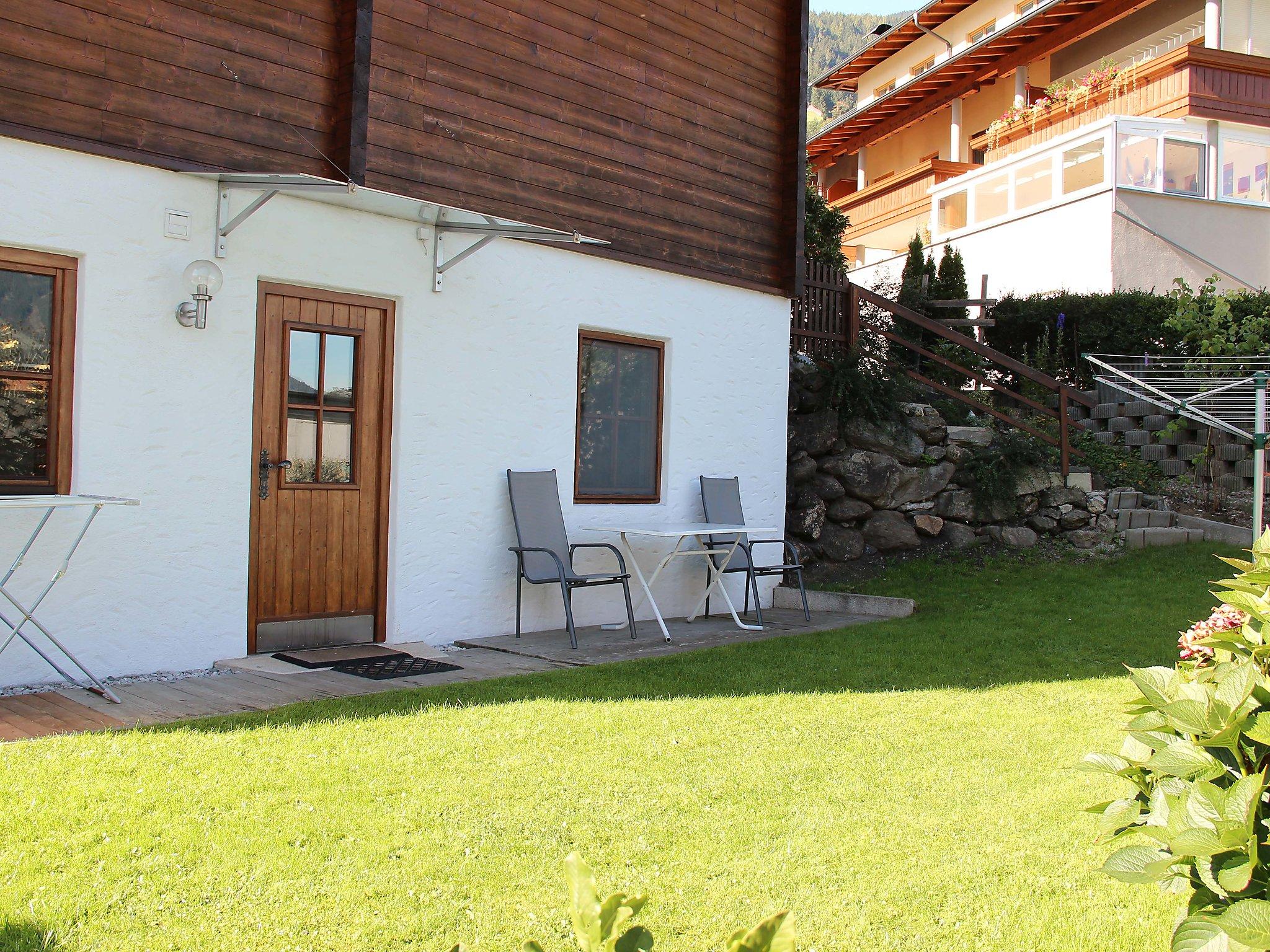Foto 10 - Apartamento em Aschau im Zillertal com jardim e vista para a montanha