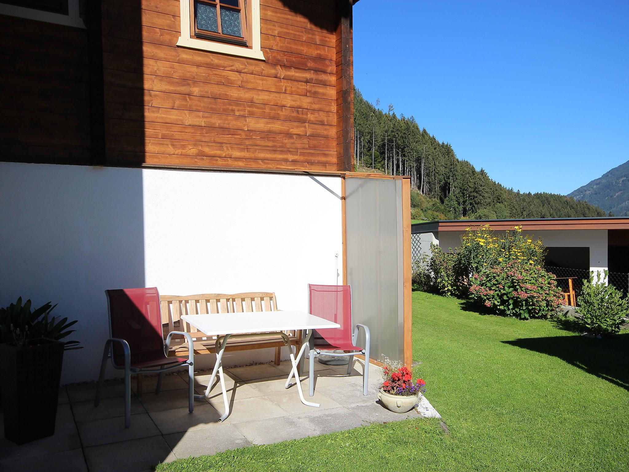 Foto 5 - Apartamento em Aschau im Zillertal com jardim e vista para a montanha