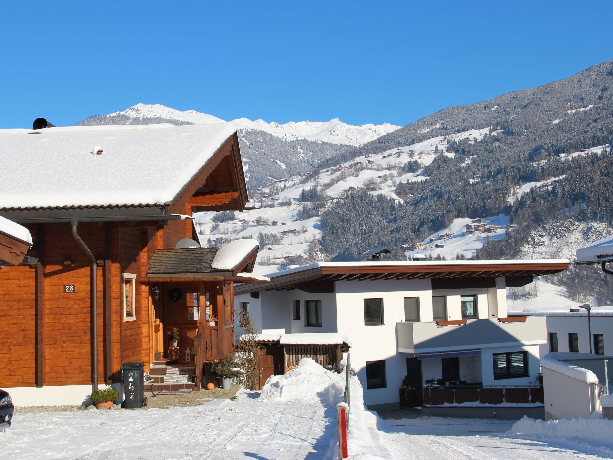 Foto 16 - Appartamento a Aschau im Zillertal con giardino e vista sulle montagne