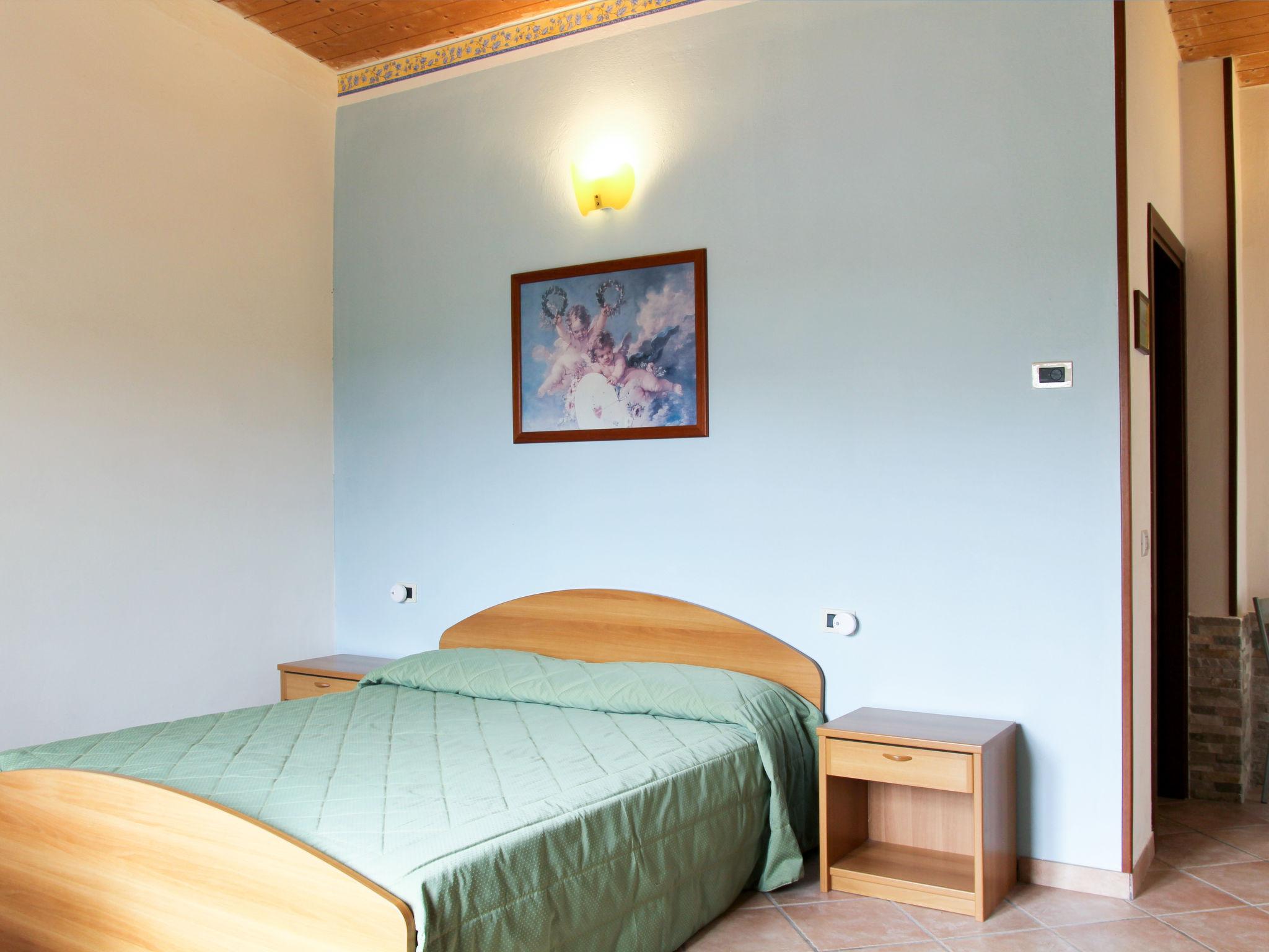 Foto 5 - Apartamento en Tremosine sul Garda con piscina y jardín