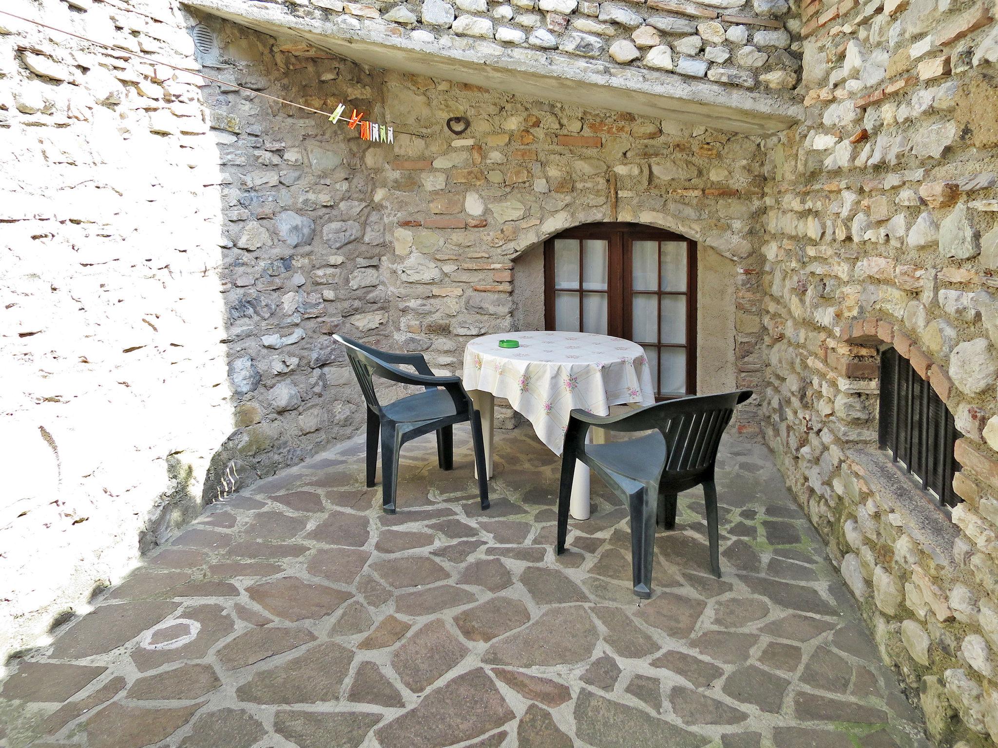 Photo 2 - Apartment in Tremosine sul Garda with swimming pool and mountain view