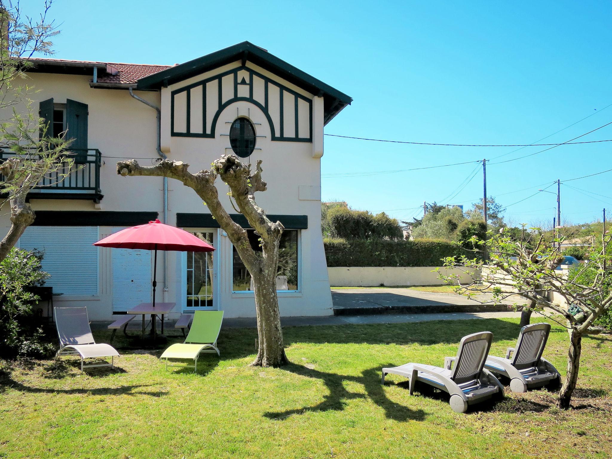 Foto 1 - Casa con 2 camere da letto a Lège-Cap-Ferret con giardino