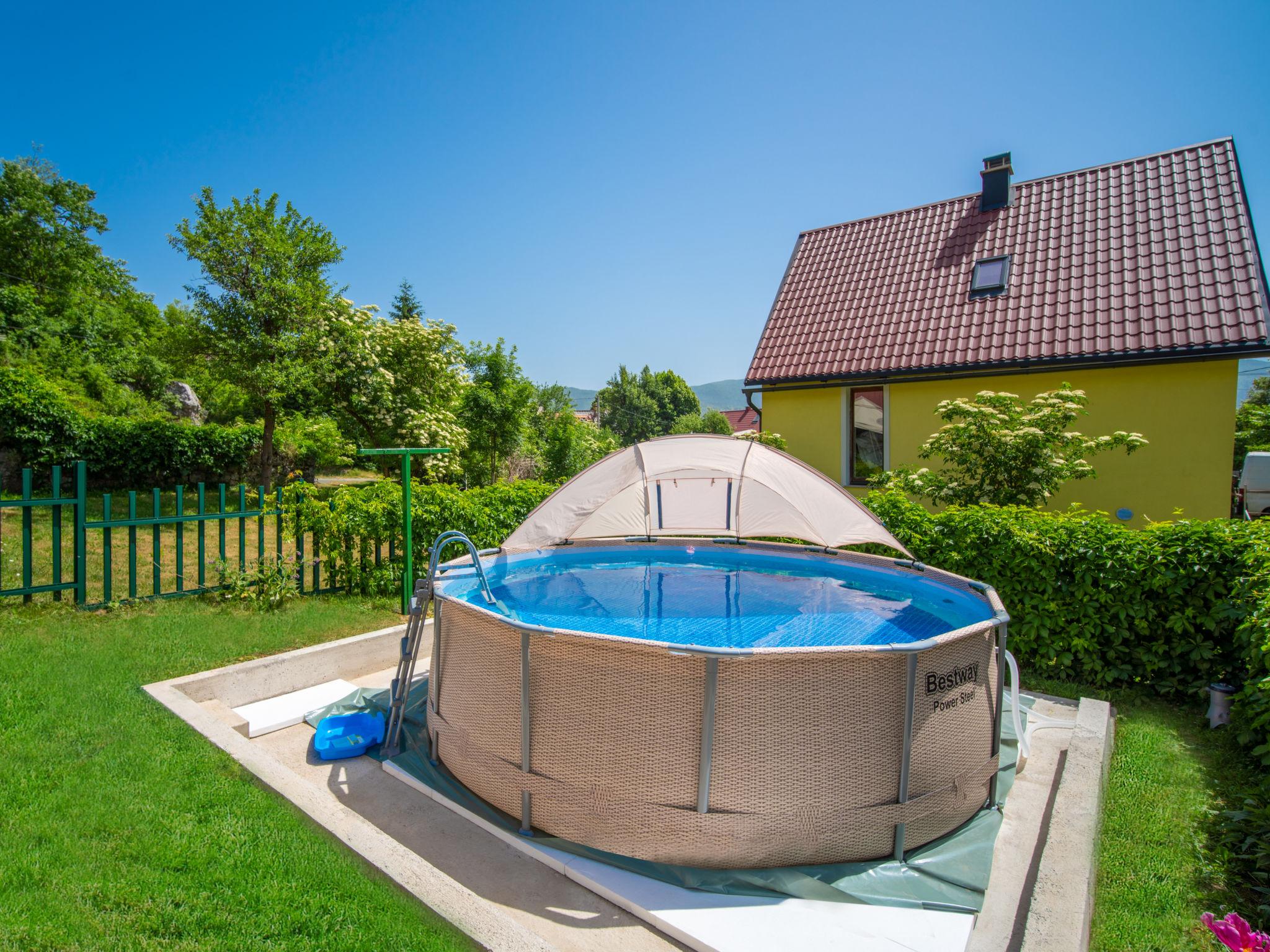 Foto 8 - Casa de 3 quartos em Fužine com piscina privada