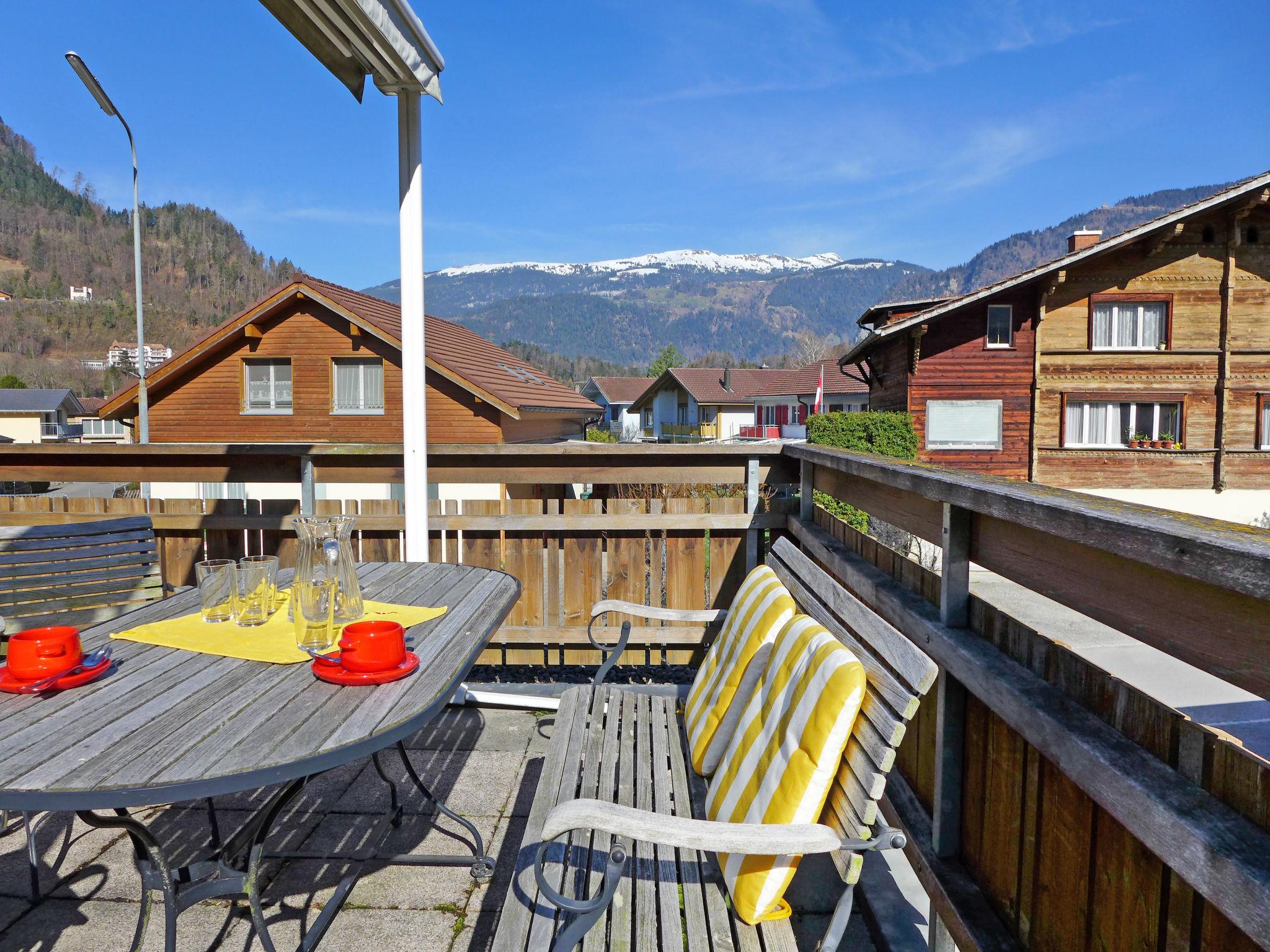 Foto 20 - Apartamento de 3 quartos em Wilderswil com terraço e vista para a montanha