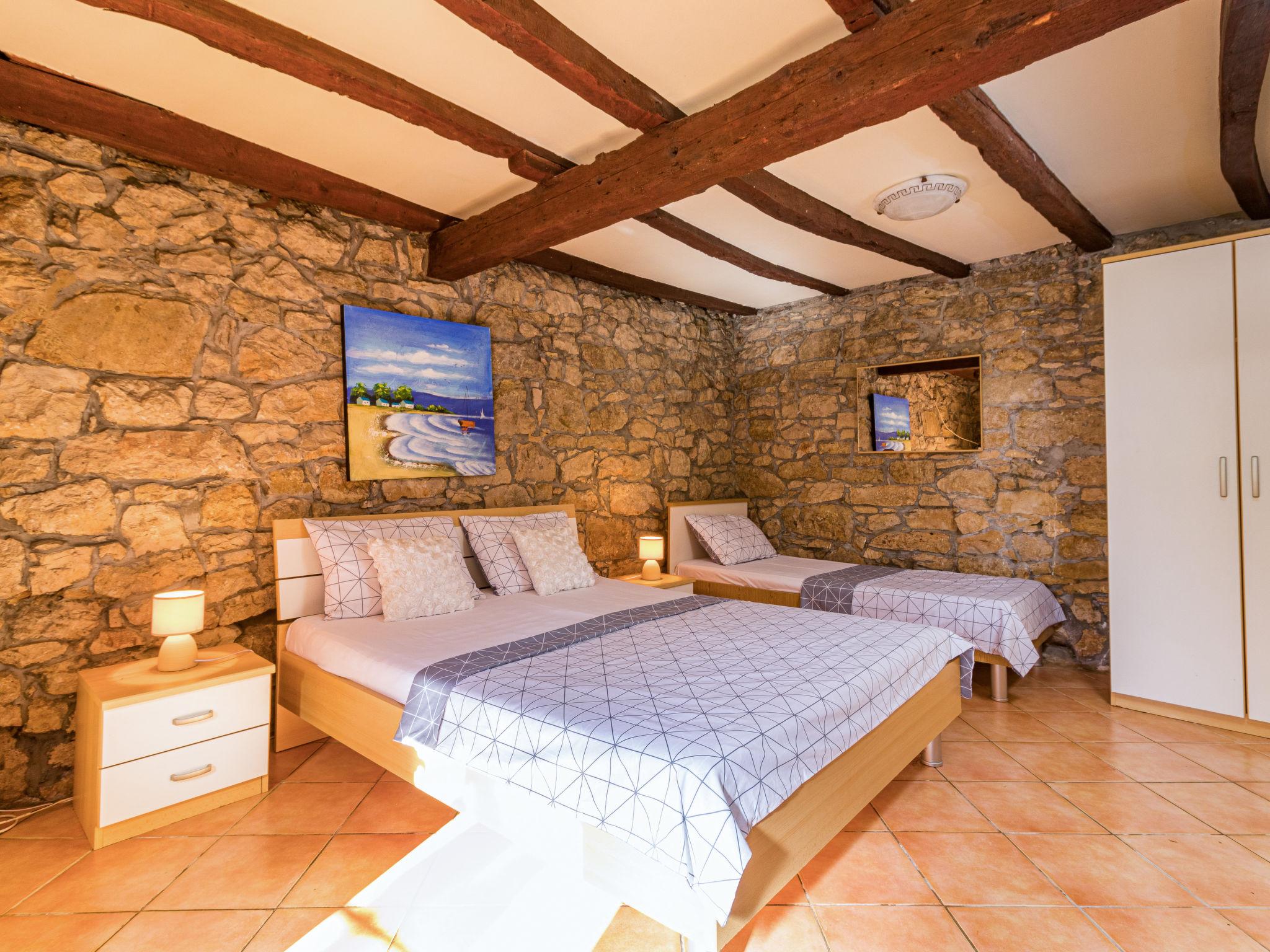 Photo 28 - Maison de 4 chambres à Pićan avec piscine privée et terrasse