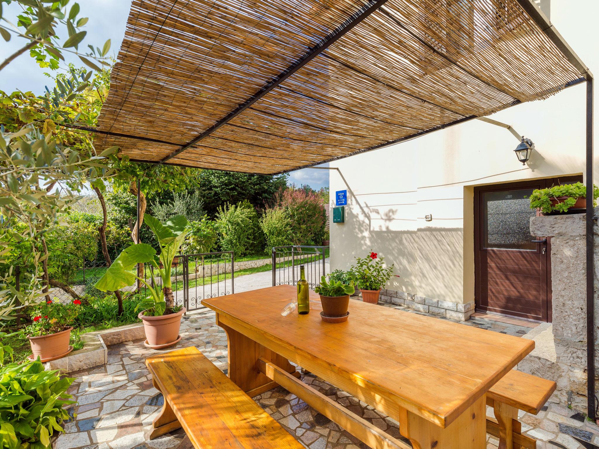 Photo 16 - 4 bedroom House in Pićan with private pool and terrace