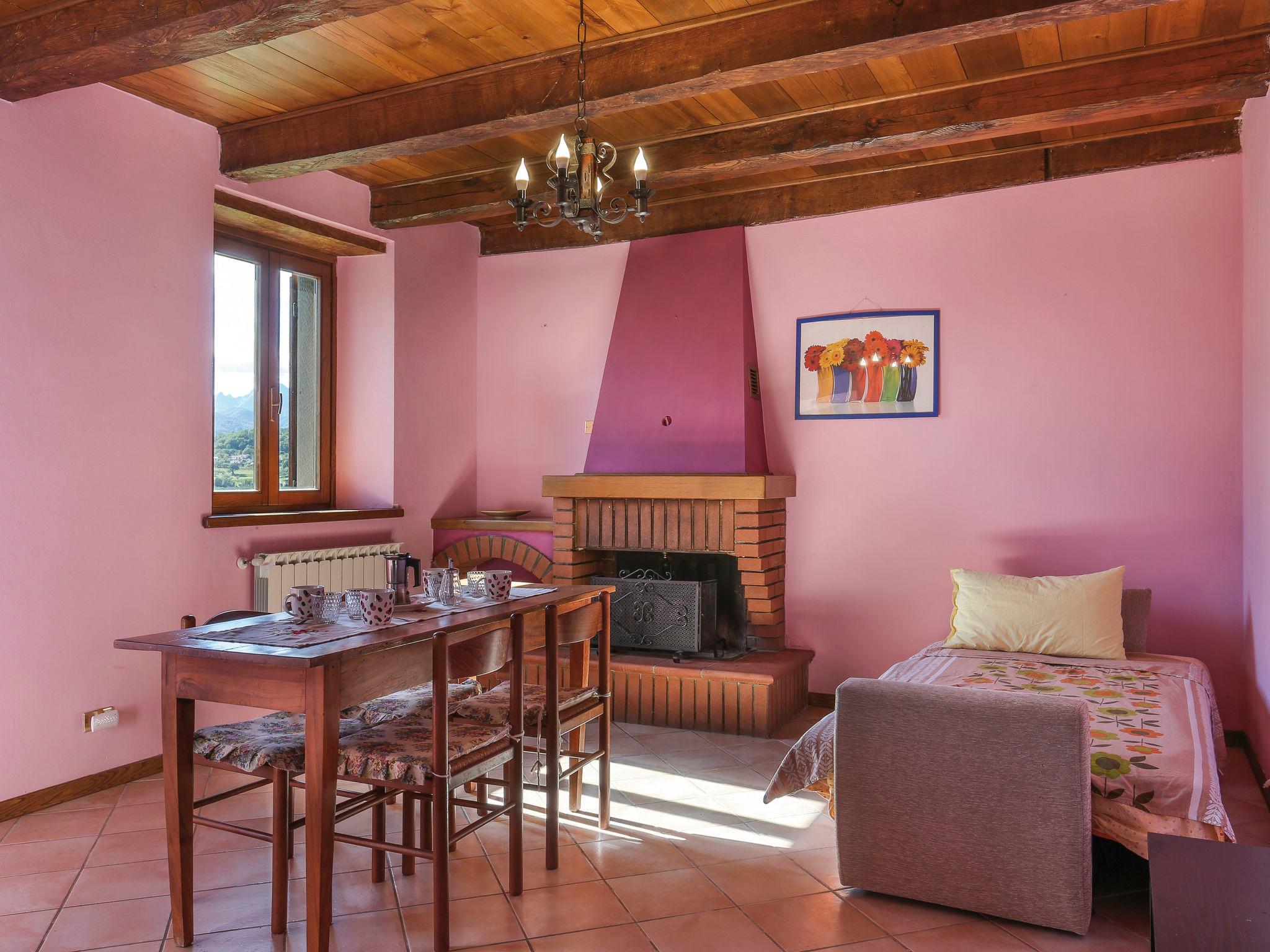 Foto 7 - Apartment mit 2 Schlafzimmern in Villa Collemandina mit schwimmbad und terrasse
