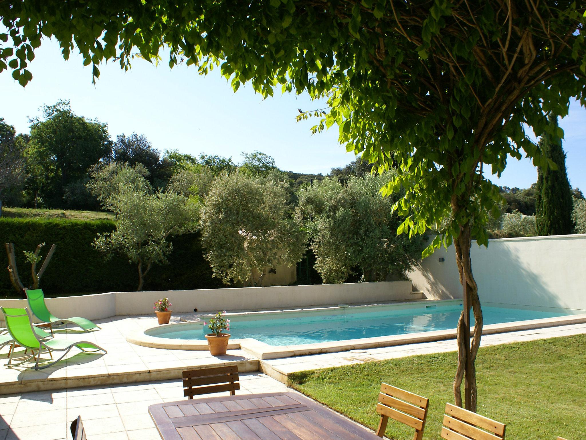 Foto 13 - Casa con 4 camere da letto a Lagnes con piscina privata e terrazza