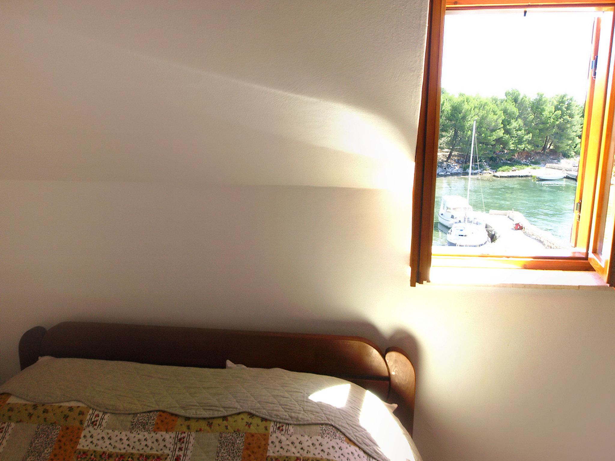 Foto 17 - Haus mit 2 Schlafzimmern in Pašman mit terrasse und blick aufs meer