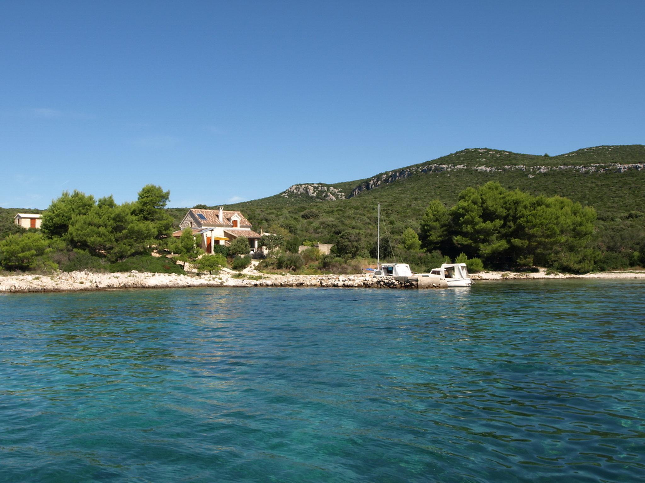 Foto 1 - Casa con 2 camere da letto a Pašman con terrazza e vista mare